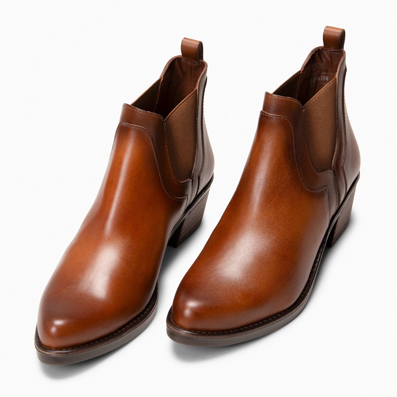miMaO. Botines de tacón bajo para mujer en piel estilo campero. Calzado fabricado en España