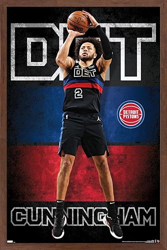 Trends International NBA Detroit Pistons - Póster de pared de Cade Cunningham 23, 22.4 pulgadas de largo x 14.7 pulgadas, versión enmarcada de caoba