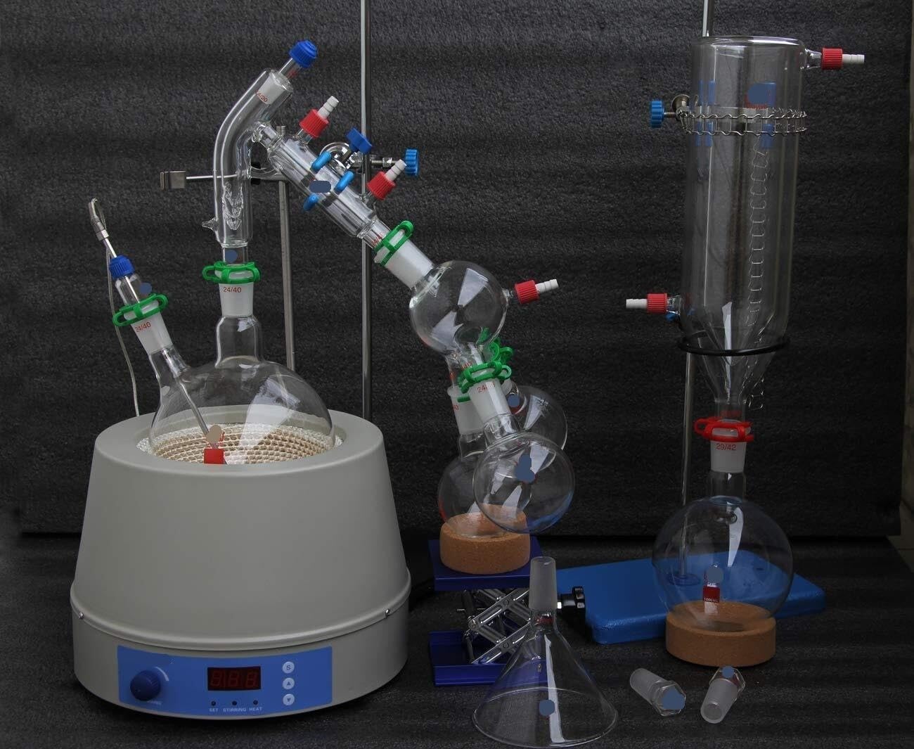 Kurzstrecken-Glasdestillationsset mit Kühlfalle und magnetischem Heizmantel – 2000 ml Laborausrüstung