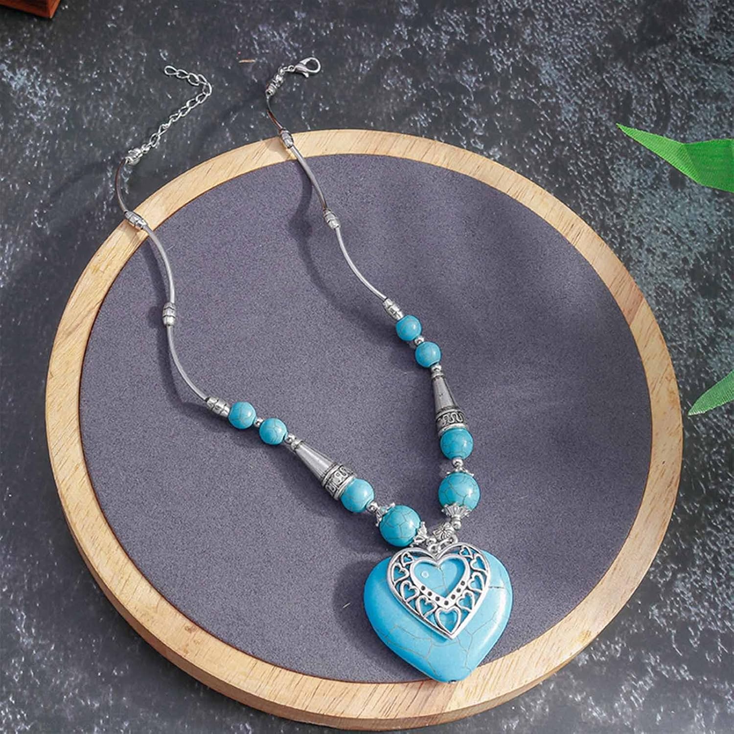 Boho Turquoise Large Heart Necklace Choker Ethnic Love Heart Pendant Necklace Western Turquoise Beads Strand Necklace Heart Turquoise Necklace Vintage Statement Necklace Chain Jewellery for Women - Image 3