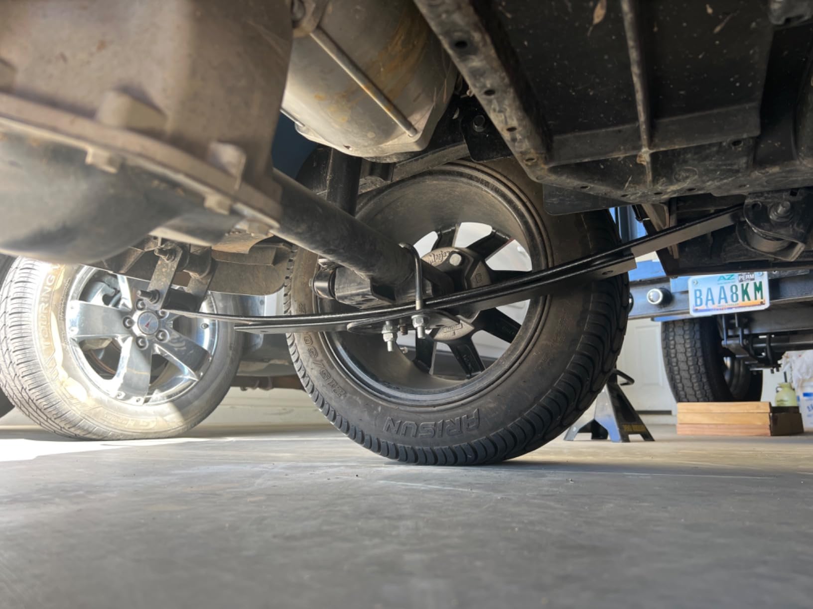 10L0L Heavy Dut Golf Cart Rear (2Leaf) Tapped Leaf