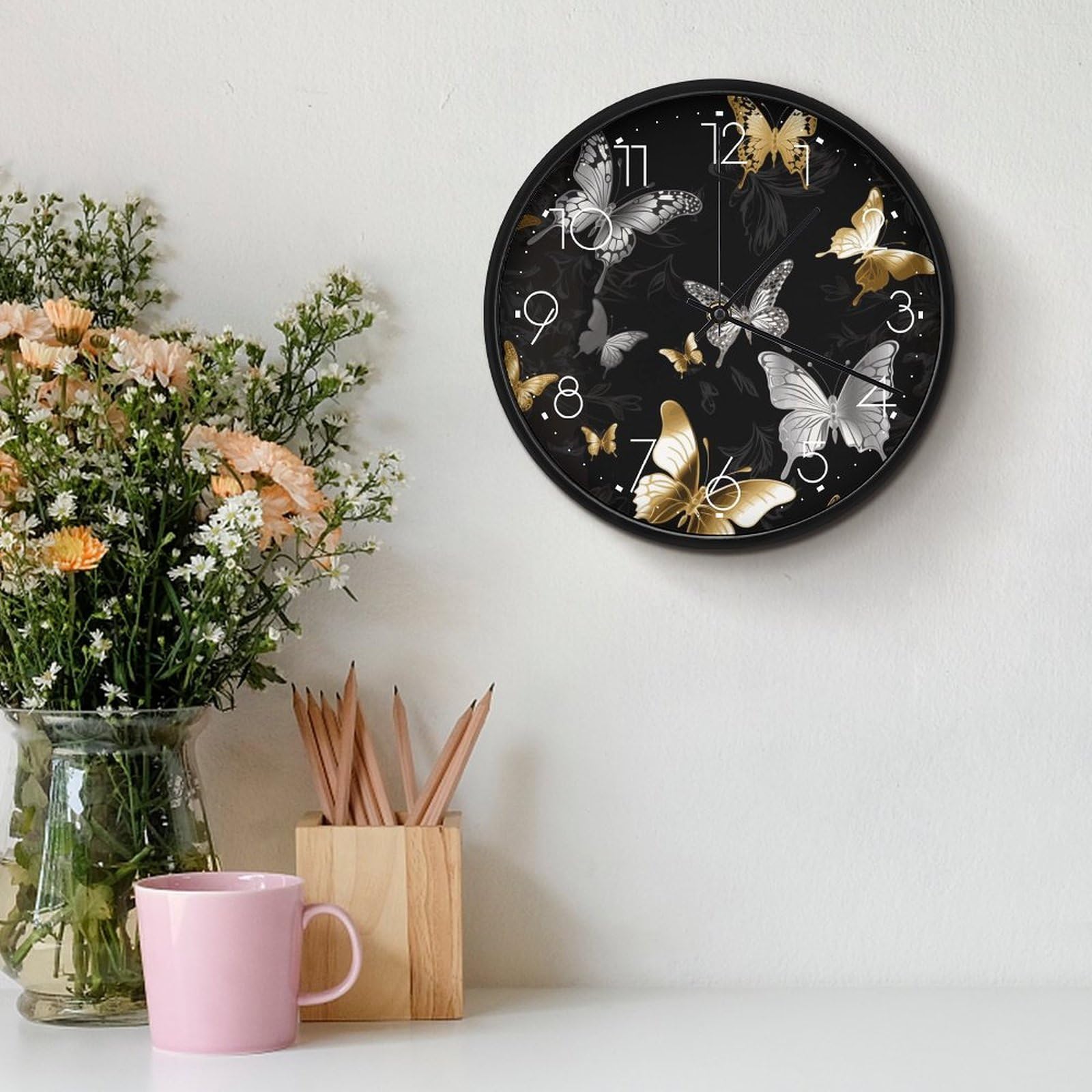 VIDI Horloge murale silencieuse avec papillons blancs dorés et noirs, 25,4 cm, horloge analogique moderne sans tic-tac décorative pour cuisine, bureau, salle de bain, chambre à coucher