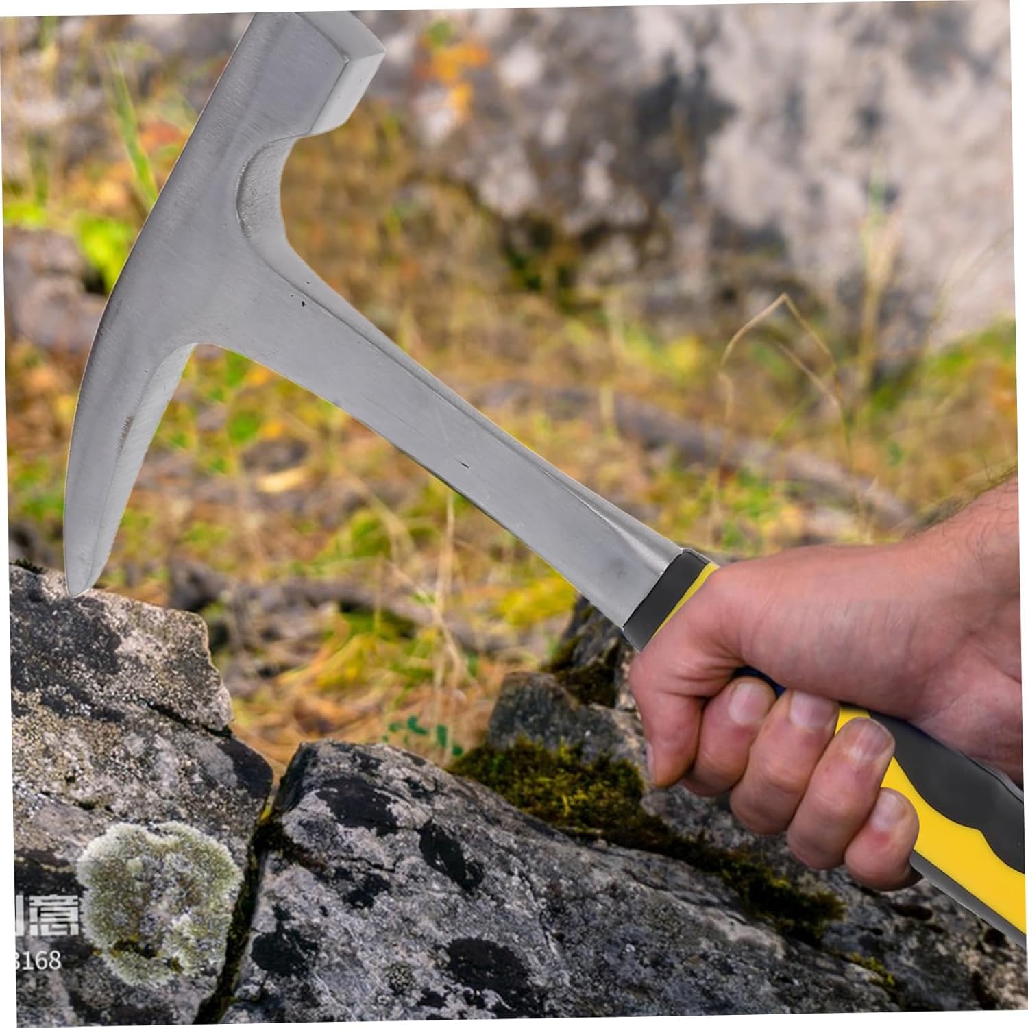 LALAFINA Geological Hammer Shock-absorbing Handle for Rock Hunting and Geological Exploration Multi-purpose Tool for Fieldwork and Outdoor Activities Pointed Tip Design