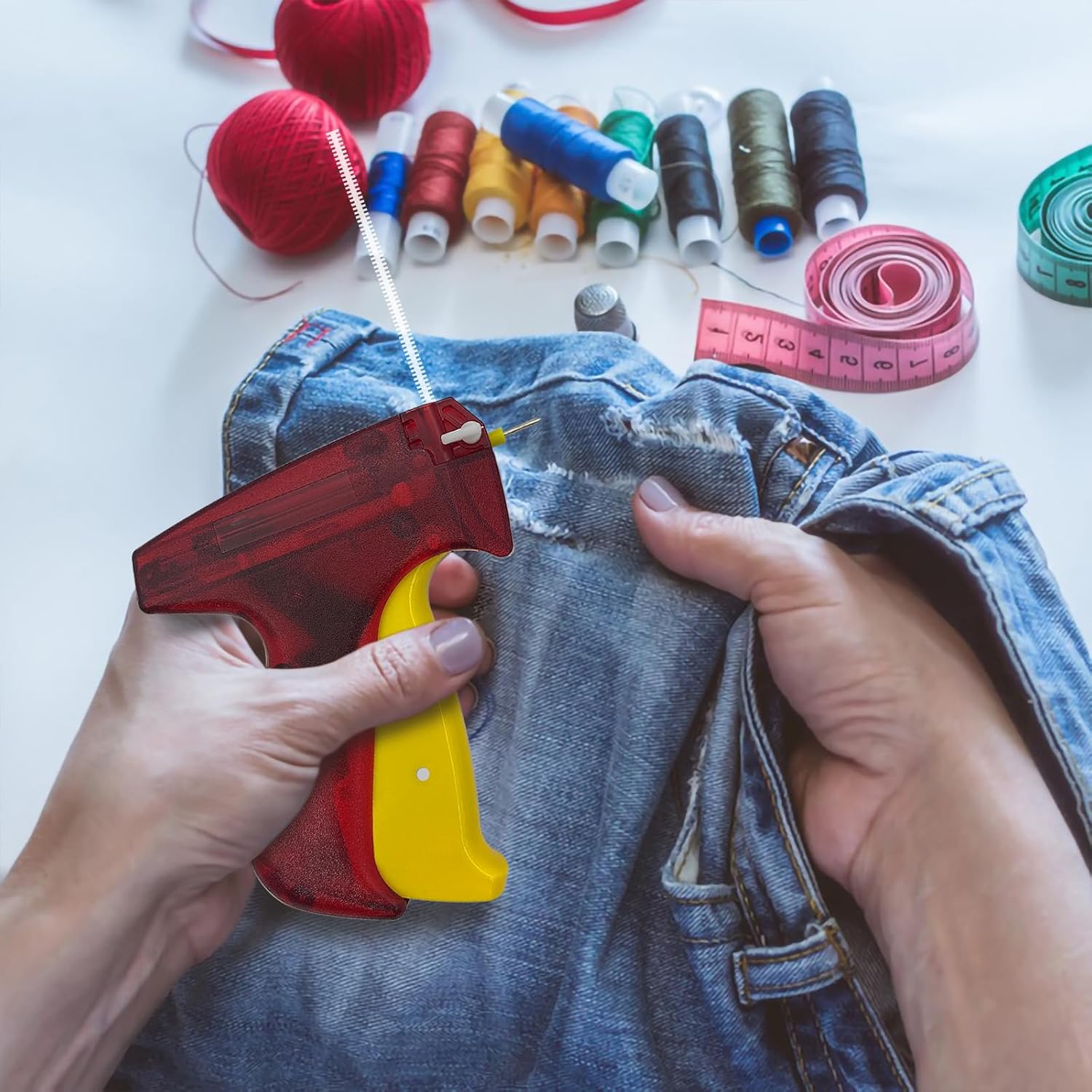 4323pcs Stitch Quick Clothing Fixer, Sewing gun for Clothes, Mini Stitch Gun for Clothes Sewing Quilting Hemming Micro Tagging Gun with 2 Fine Needles 2160 Black 2160 White Tiny Fasteners, Case - Image 5