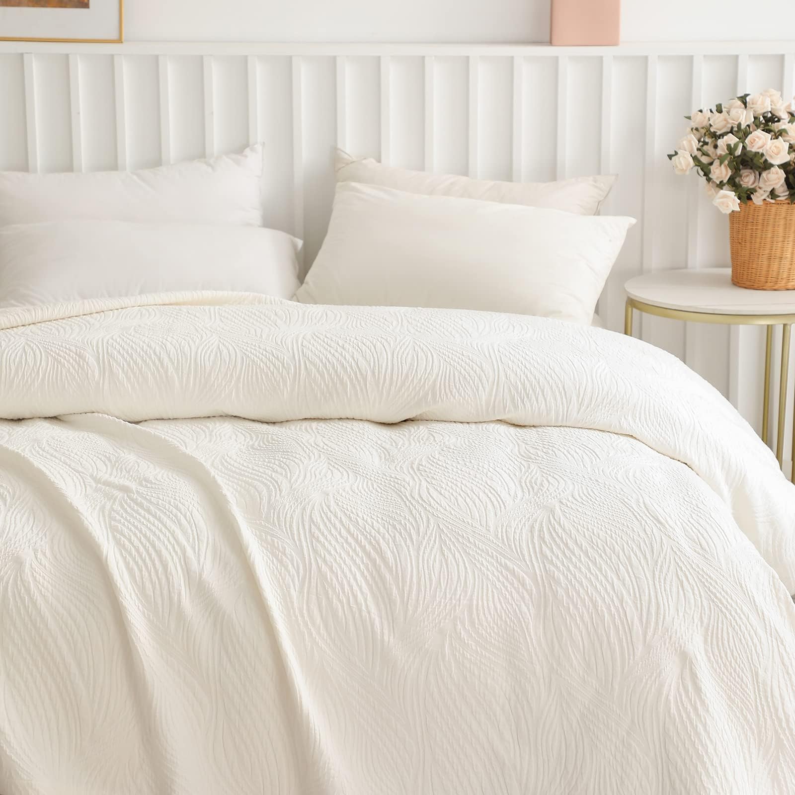 Simple&Opulence 100% Cotton Bedspread Jacquard Super Soft Pattern Quilt Textured Coverlet Home Collection Reversible - Berkeley White, Twin