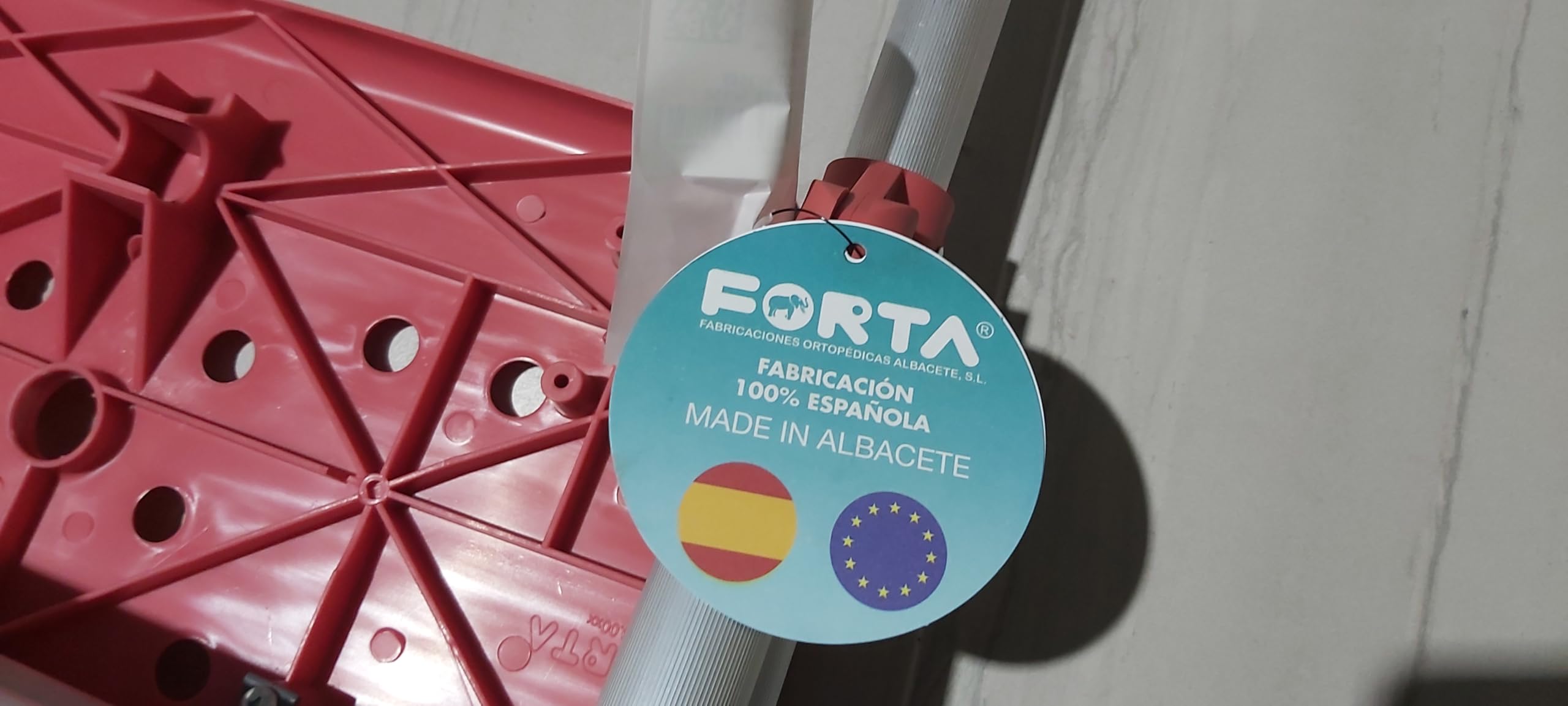 Andador para adultos plegable con asiento y ruedas por presión, caminador para ancianos, regulable en altura, color rosa