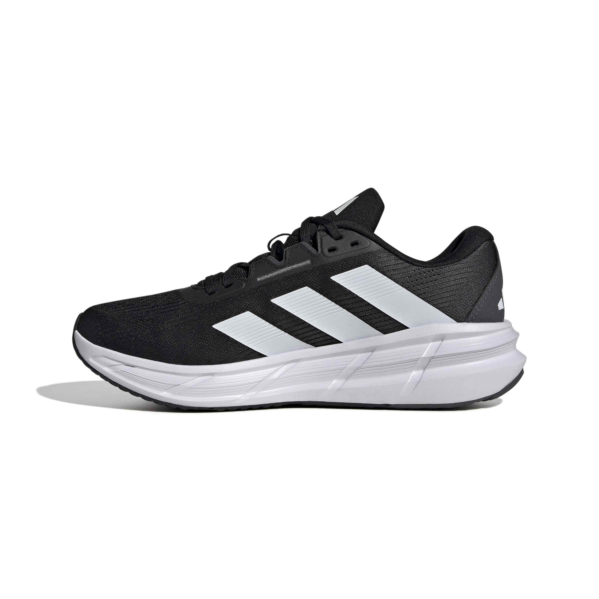 Questar 3 Running Shoes mens Shoes