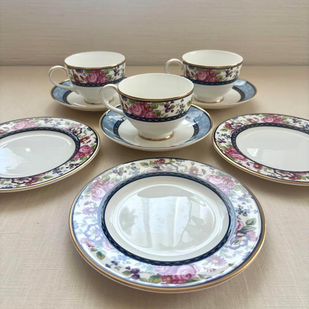 ロイヤルドルトン センテニアルローズ 花柄ティーカップ・ソーサー