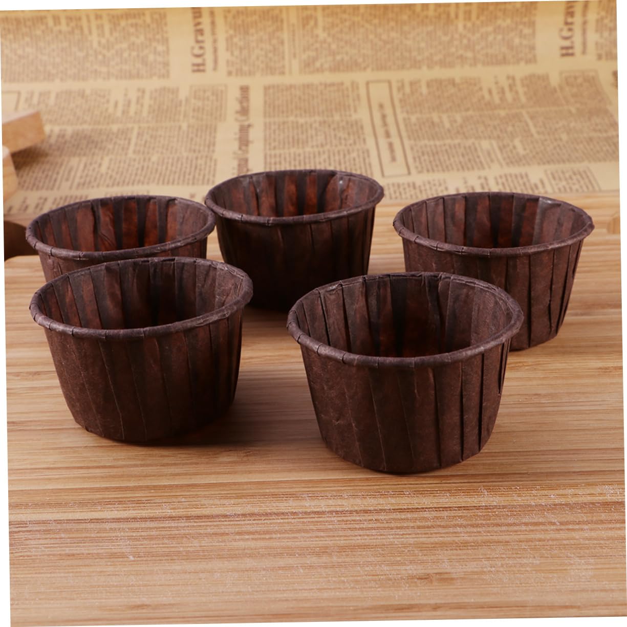 PRETYZOOM 300pezzi Pirottini Per Muffin Carta Greaseproof Resistenti Al Calore Per Cupcake e Dessert Confezione Pratica Per Cucina e Feste Cioccolato