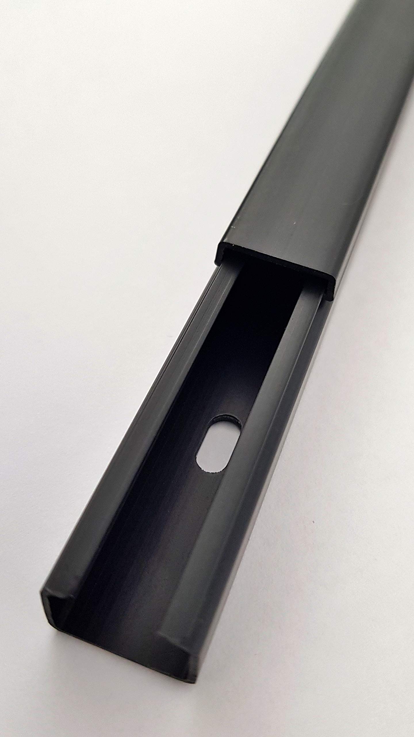 CabCom PVC Kabelkanal Kabelleiste Kabelschacht Brüstungskanal zur Montage an Wand oder Decke diverse Größen und Farben 20 Meter (10x2 Meter) 40 x 40 mm weiß