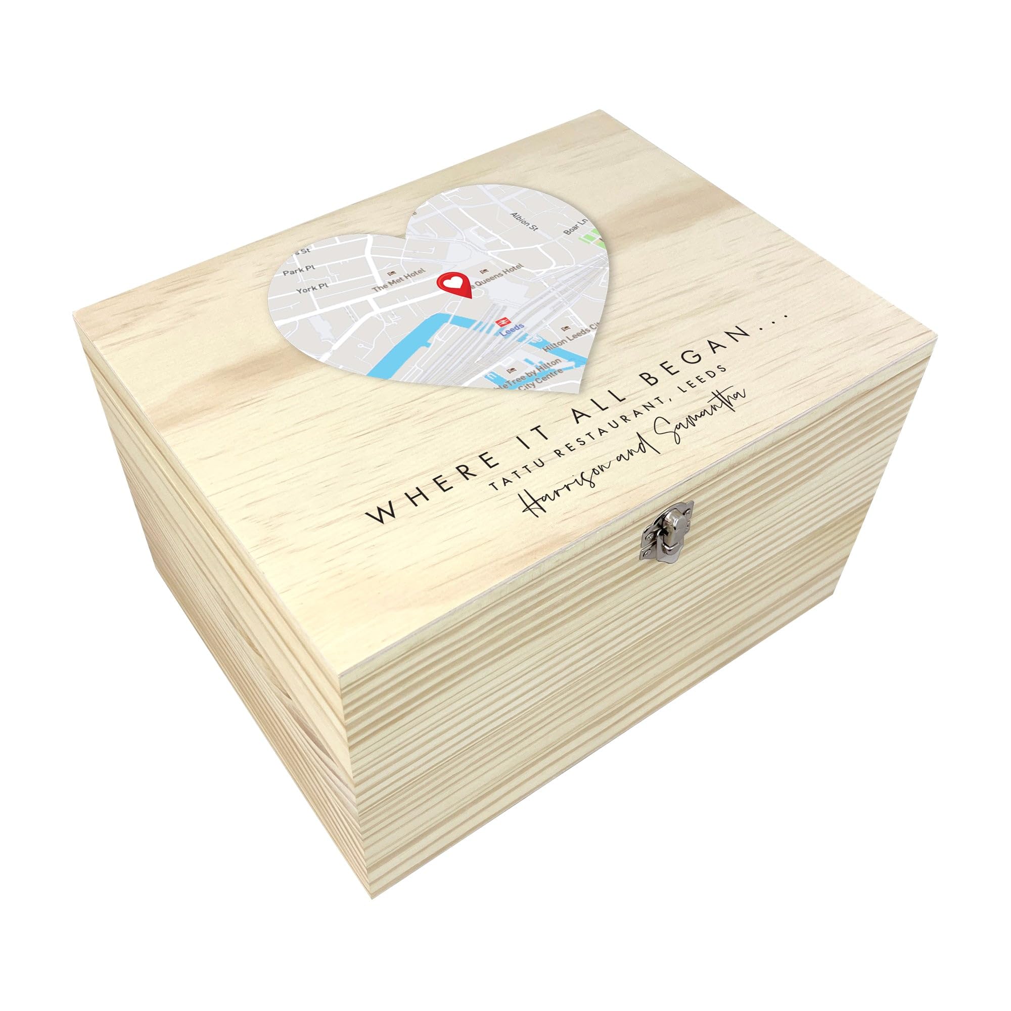 Caja de recuerdos de ubicación de mapa personalizable, diseño de corazón, caja de recuerdos de madera, regalo de San Valentín, aniversario, vacaciones, amistad, 26 x 18,9 x 15,5 cm