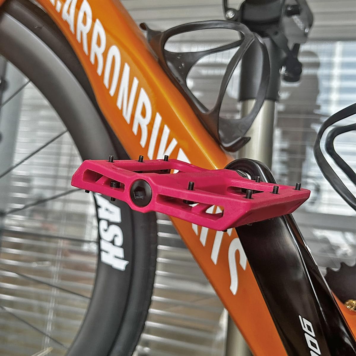Pedales de bicicleta de montaña, pedales antideslizantes de fibra de nailon con rodamientos sellados, pedal de bicicleta plano ligero para MTB, bicicleta BMX de carretera