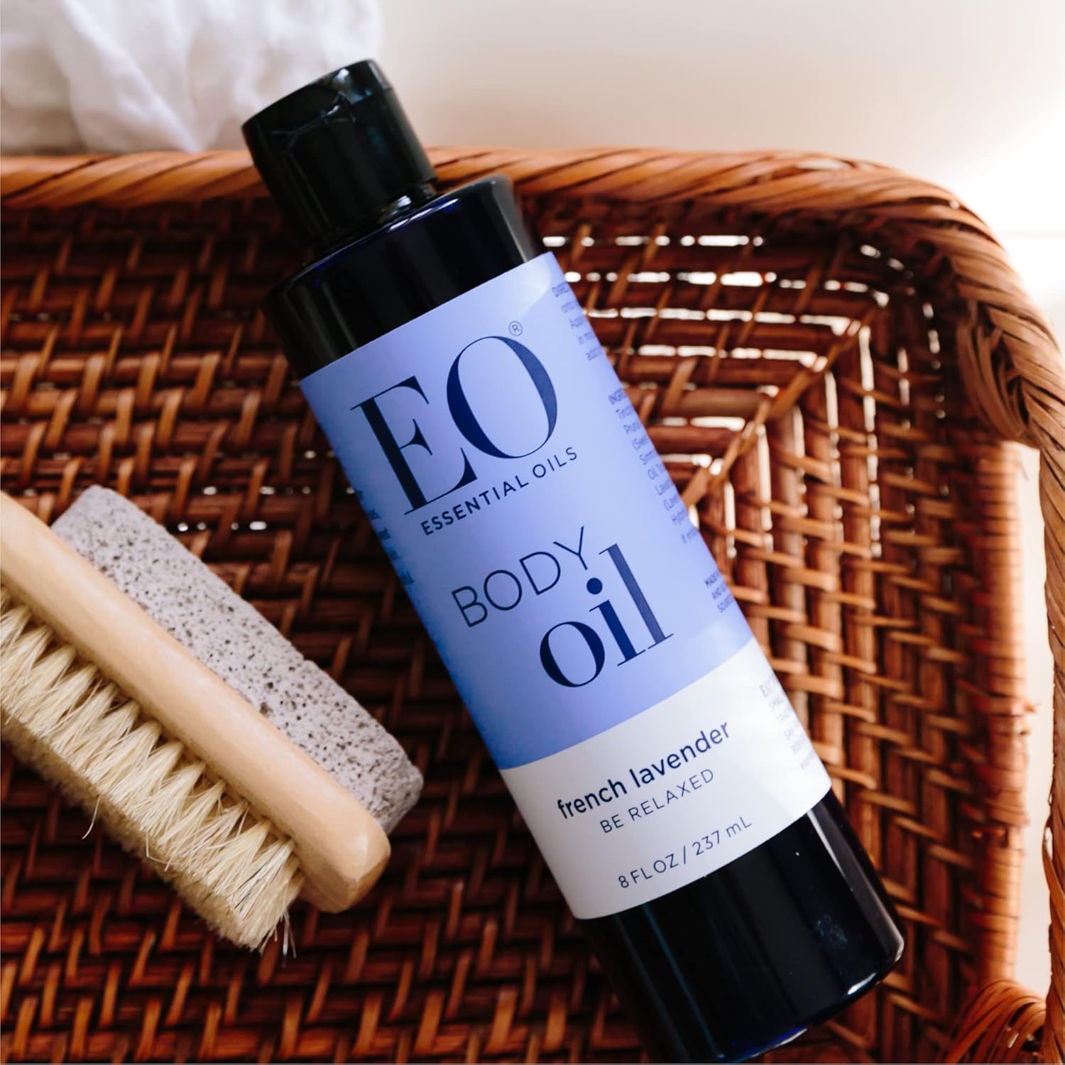 Eo ボディオイル 237ml うるおい おしゃれ かわいい しっとり アメリカ アロエ アロマ アロマオイル アーモンド イーオー オイル オーガニック ギフト フレンチラベンダー ホホバ ボディケア マッサージ メンズ ラベンダー 保湿 女性 潤い 無添加 精油 肌 髪 期間限定