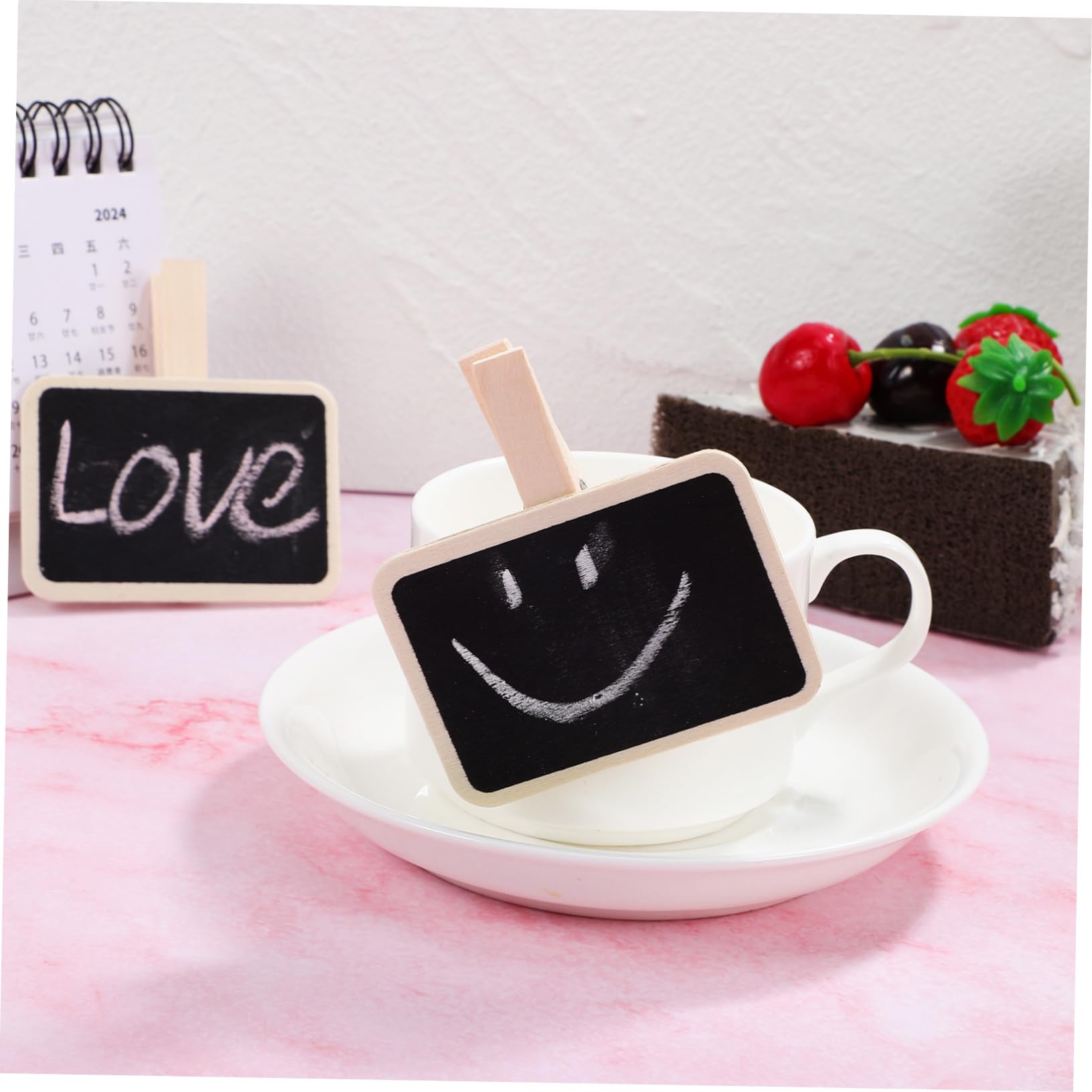 SHINEOFI 20 piccole clip da lavagna, piccole etichette da appendere con clip, etichetta alimentare su lavagne, con supporto, cartellini per prezzi, cartoni animati, mini clip di chiusura in legno