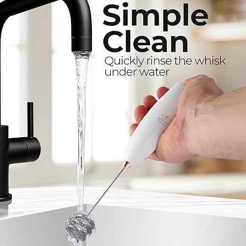 Vista 1063 de Zulay Kitchen - Espumador de leche de mano con pilas AA Duracell: batidora de bebidas resistente para café, latte, capuchino y más, color aurora