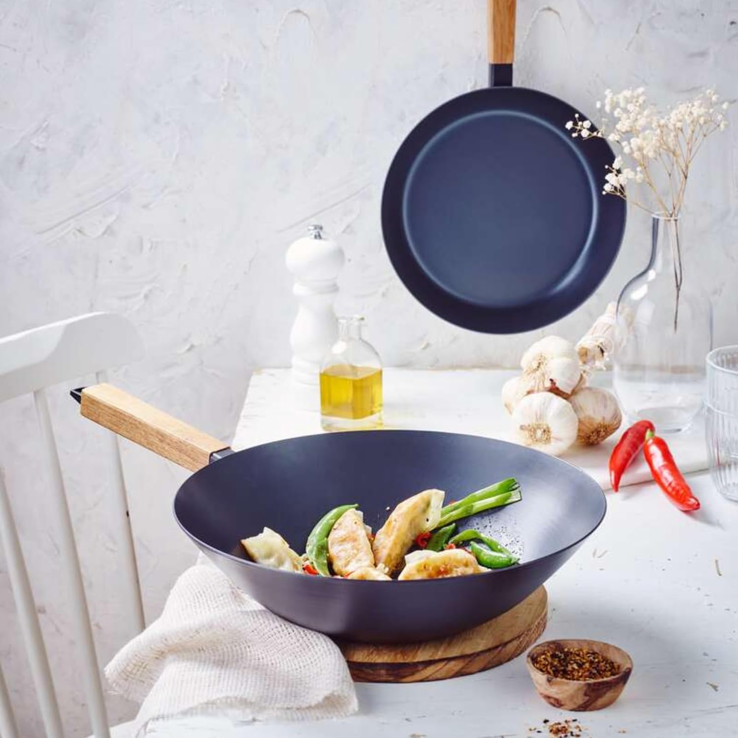 Alva Forest Carbon Steel Wok Pan, 12 Inch Pre-Seasoned Wok, Naturally Nonstick, PFAS-Free, PFOA-Free & PTFE-Free, Acacia Wood Handle, Induction & All Stovetops Compatible