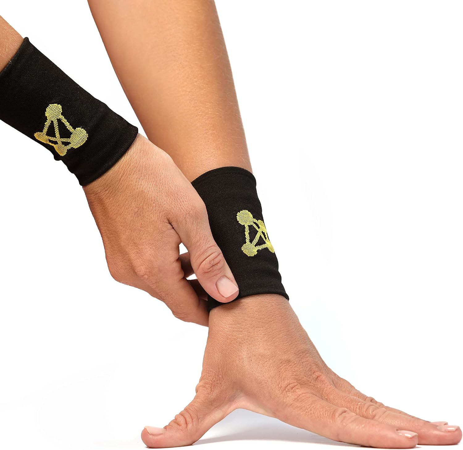 CopperJoint Compression Wrist Sleeve – Copper Hand Brace, Copper Wrist Compression Sleeve, Weight Lifting Wrist Support Brace, Hand Support for Sore Muscles, Yoga, Bowling, Sports – 1 Pair Medium