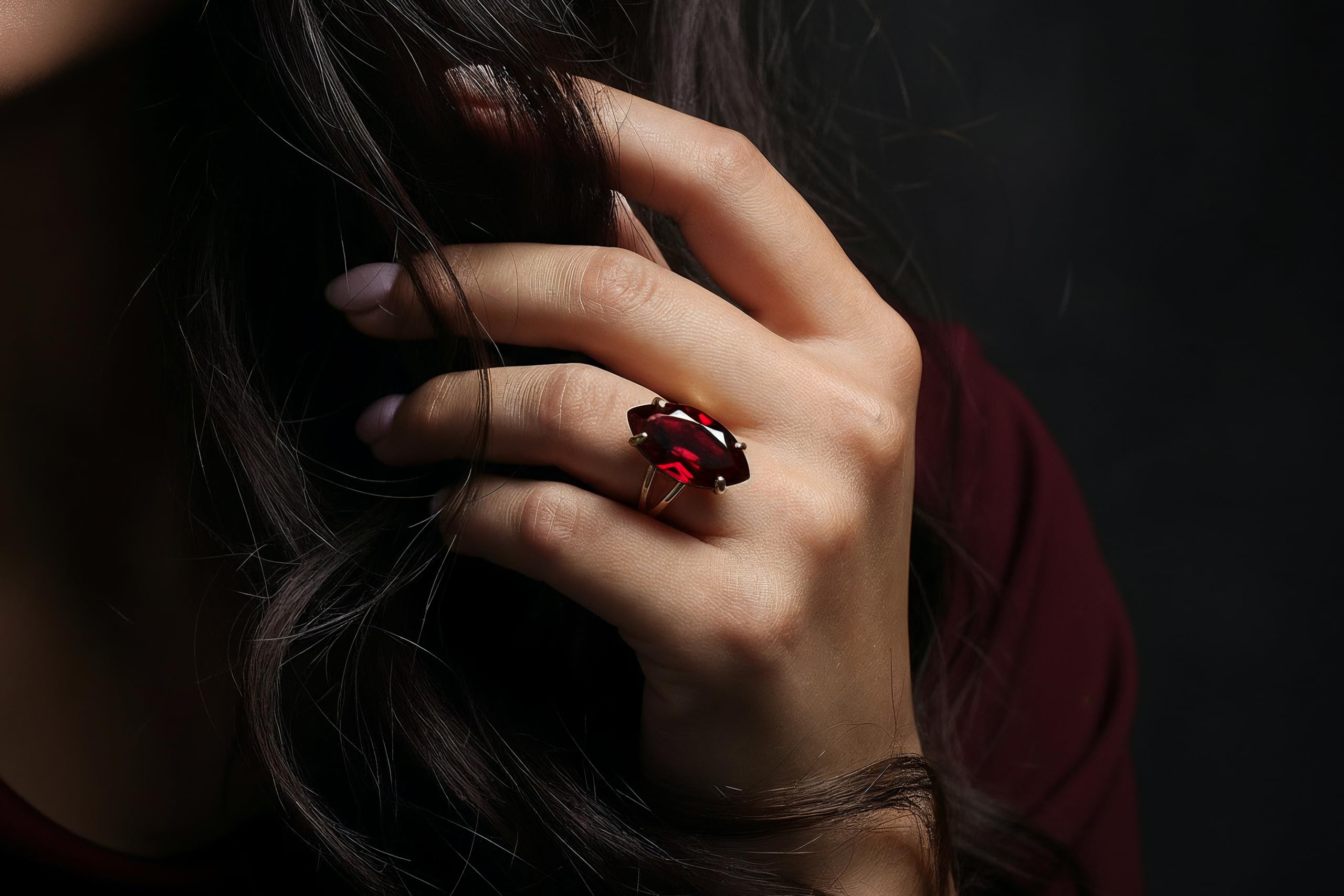 14-Karätiger Goldring mit Granat – Facettierter roter Edelstein im Marquise-Schliff – Vintage-Ring für Damen mit dem Geburtsstein des Monats Januar