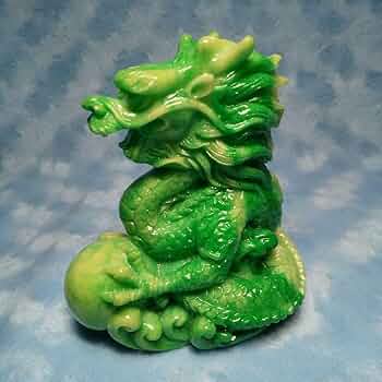 翡翠製ドラゴン置物 約30cm 71nbS99uOnL._UF350,350_QL50_.jpg