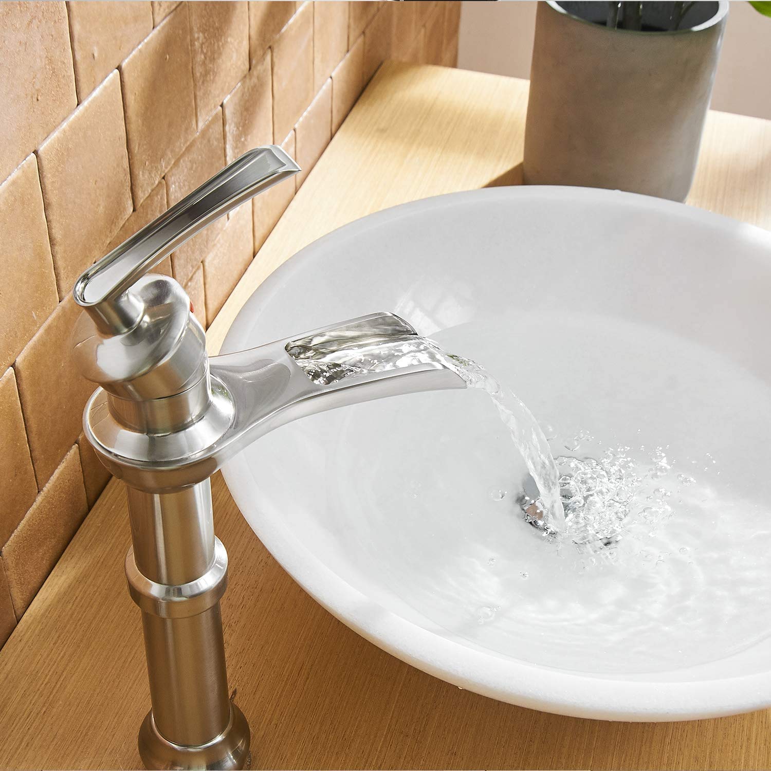 Homevacious Wasserfall-Wasserhahn Für Waschtisch – Gebürstetes Nickel, Einhebel-Mischbatterie Mit Pop-Up Ablauf