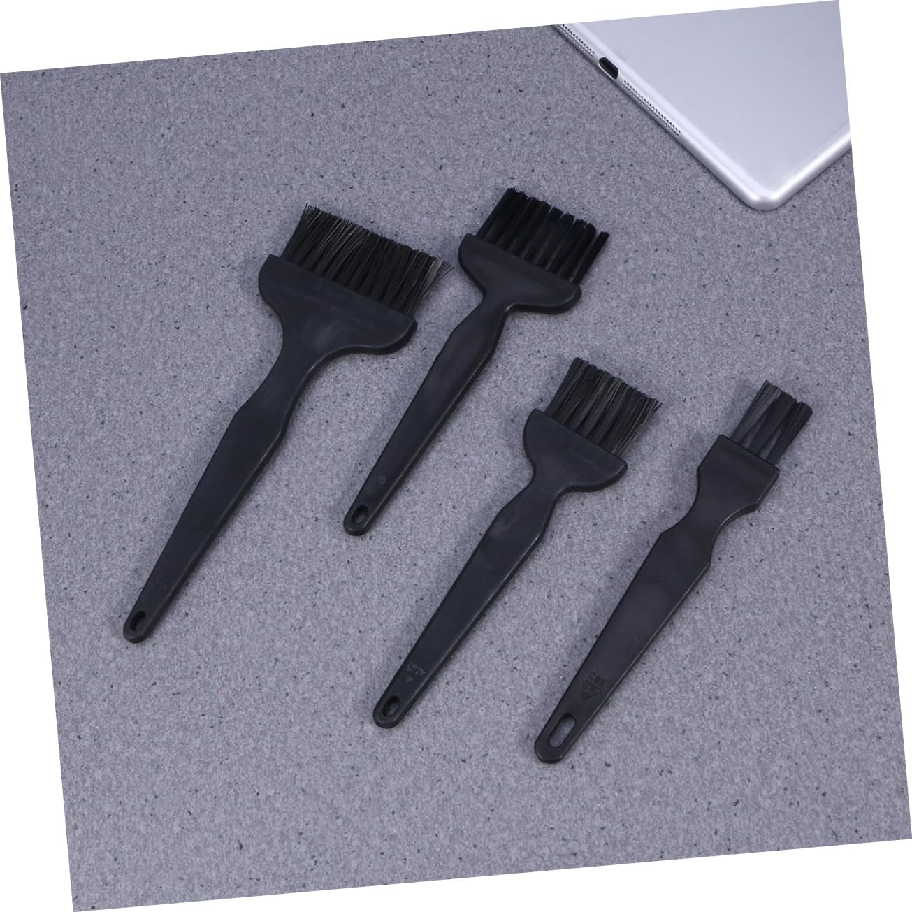 8pcs Multi-use Cleaning Brush Set Phone Computer Cleaning Tools Static Brush for Motherboard PCB Repair Kit Lightweight Portable