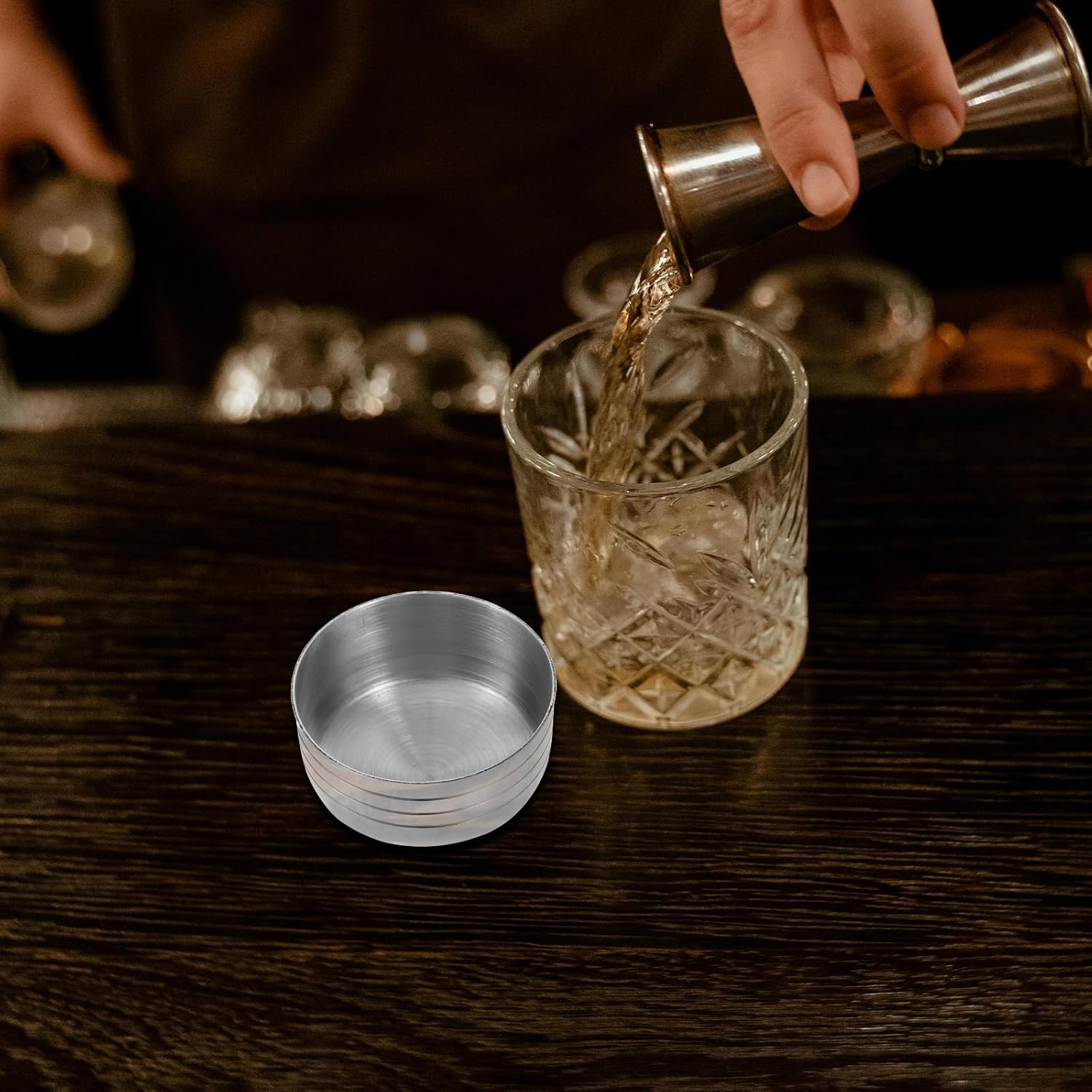 Luxshiny 2Pcs Stainless Steel Cocktail Shaker Lids Splash-Proof Replacement Caps for 24Oz Shaker Cups Bar Tools Portable and Reusable