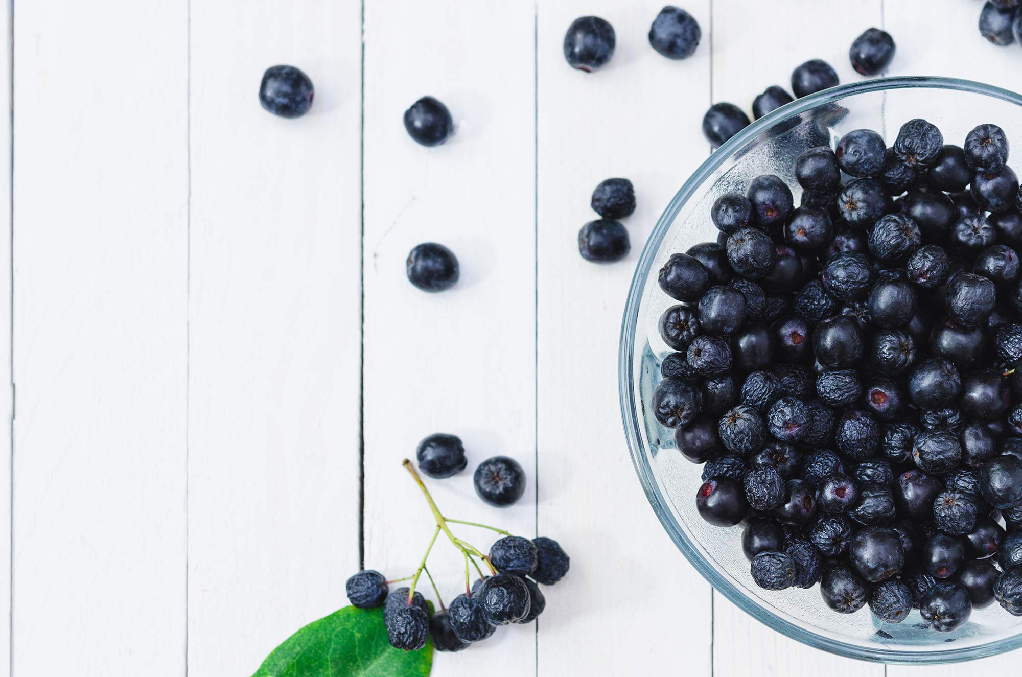Mynatura Bio Aroniabeeren 1000g – Getrocknete Aronia-Beeren I Superfood I Süß-säuerlich I Antioxidantien I Vitamine I Vegan I Rohkost I DE-ÖKO-044 I 2000g