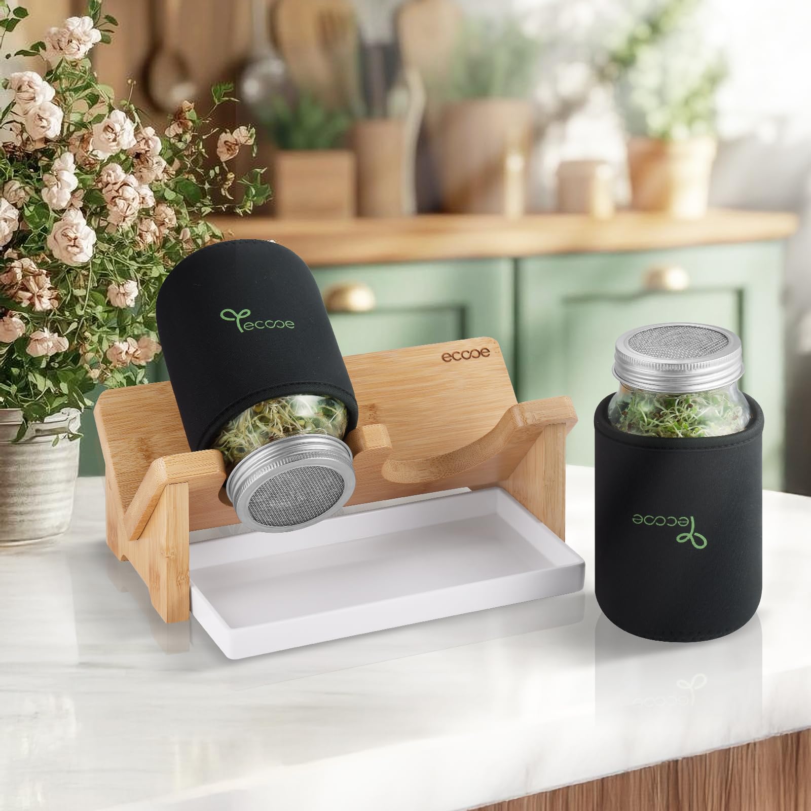 ecooe Sprossen Keimglas 2er Set - Sprossenglas mit Bambushalterung, Abdunklungshüllen, Filterkappe aus Edelstahl und 1 Wasserschale - 750 ml Keimgläser Set für Sprossen Brokkolisprossen Keimlinge