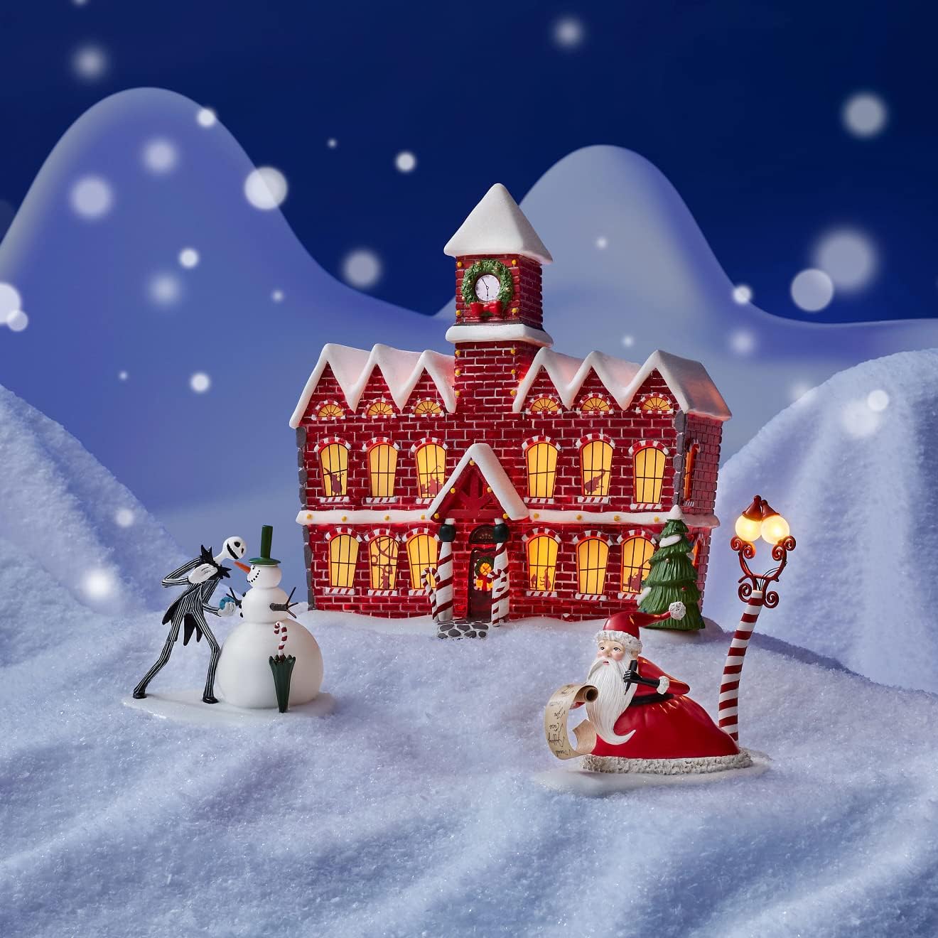 Department 56 Disney The Nightmare Before Christmas Village Accessories Jack Skellington sees his First Snowman Figurine, 3.9 Inch, Multicolor