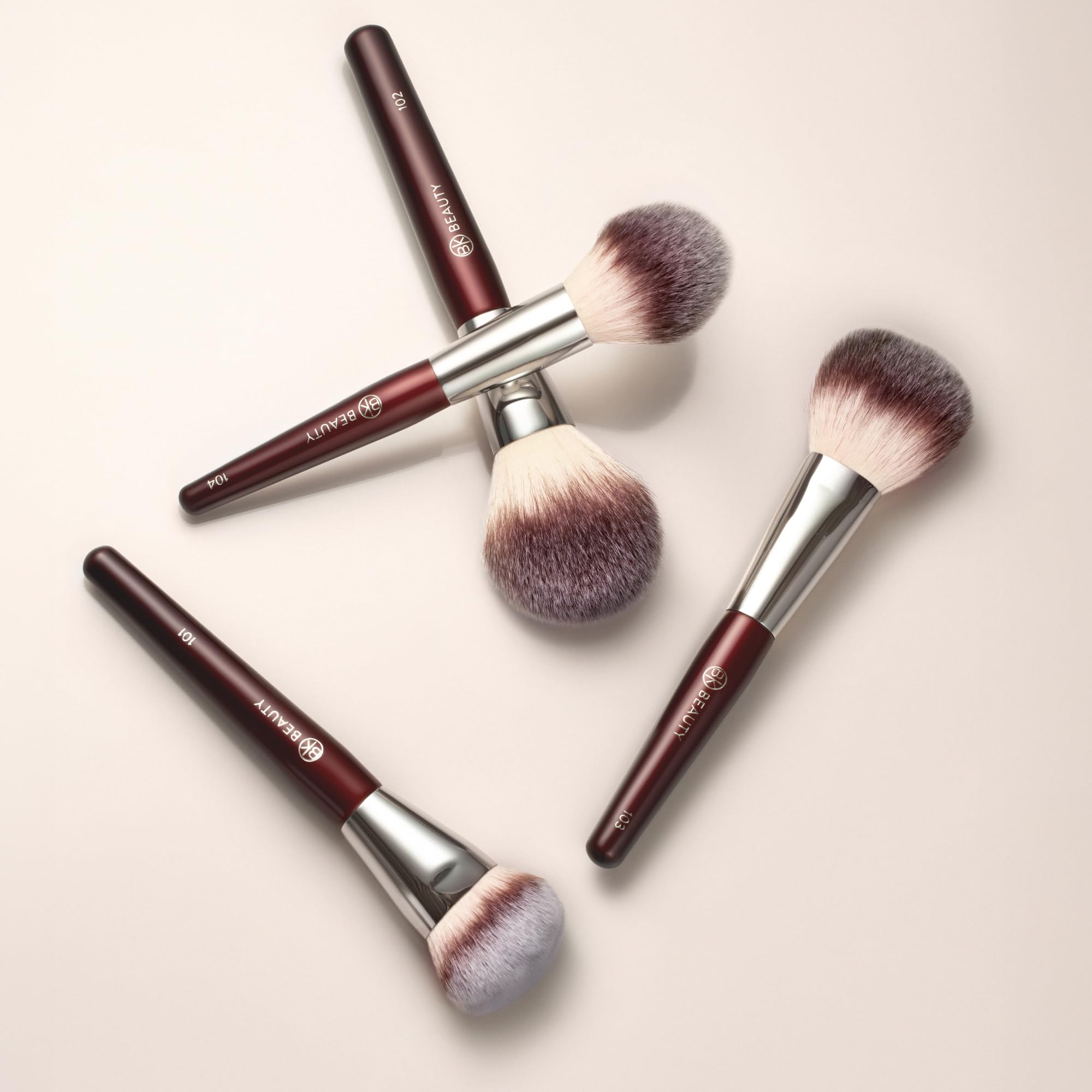 BK BEAUTY Essentials - Juego de brochas de maquillaje (4 unidades), 100% libres de crueldad, veganas, suaves, con 4 brochas faciales