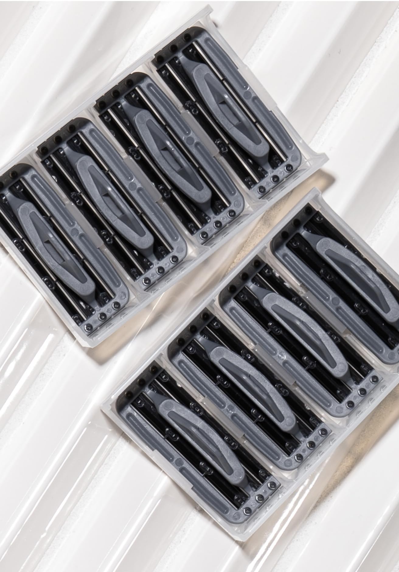 Boldking Żyletki do maszynki 8 sztuk Sensitiv - Żyletki wielopackowe dla wrażliwej skóry - Żyletki męskie dla dokładnego golenia - Recyklingowalne żyletki do maszynki