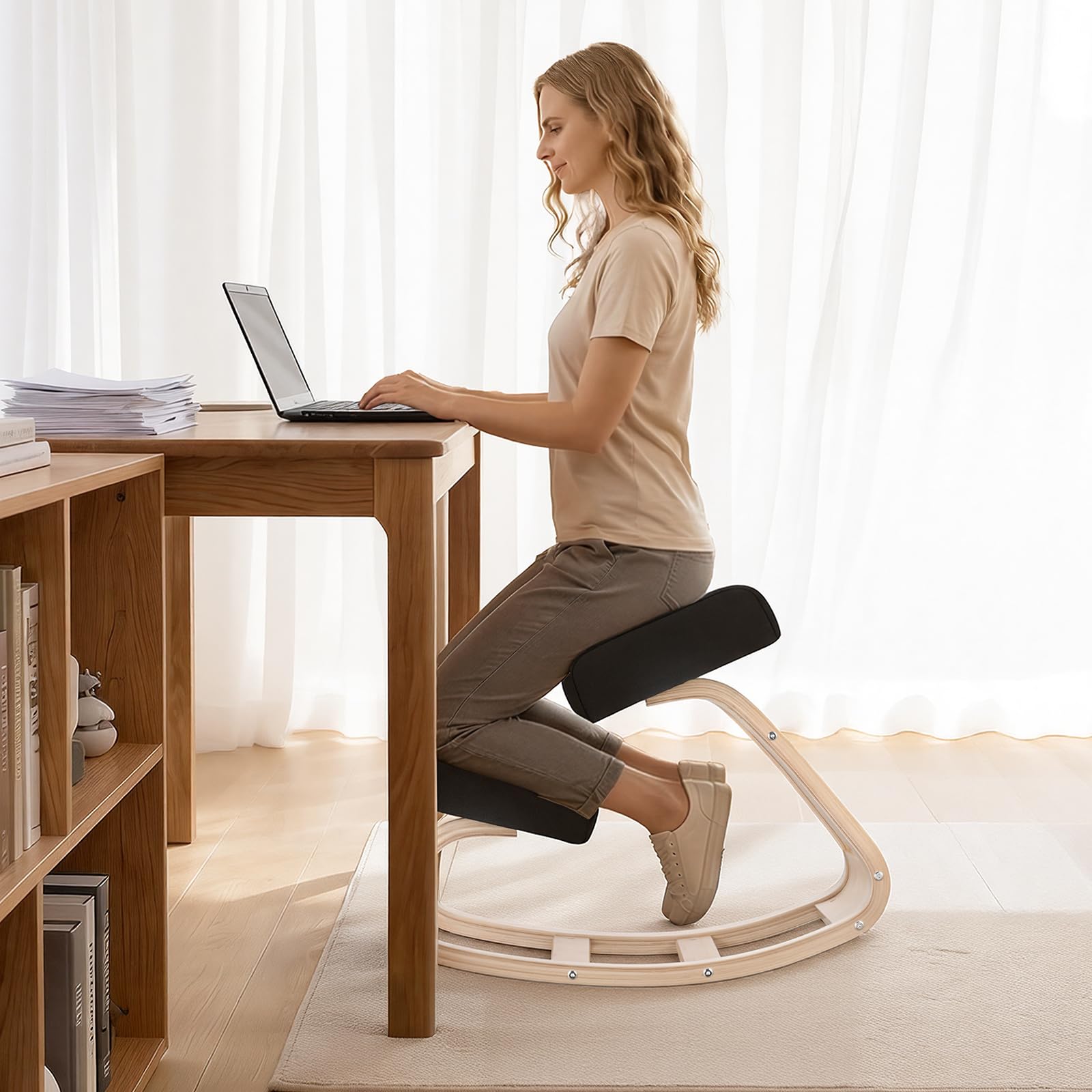 VEVOR Chaise à Genoux Ergonomique, Siège Assis Genoux avec Coussins en Mousse Épaisse, pour Maison, Bureau, Méditation et Yoga, Cadre en Bois Massif, Soulage Les Tensions du Cou et du Dos, Noire
