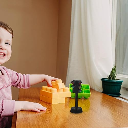 Miniatura 6 de STOBOK Luces de tráfico de juguete, 2 piezas de 1.8 x 1.8 x 4.3 in, lámpara de señales de tráfico, juguete de bricolaje, modelo de juguetes para