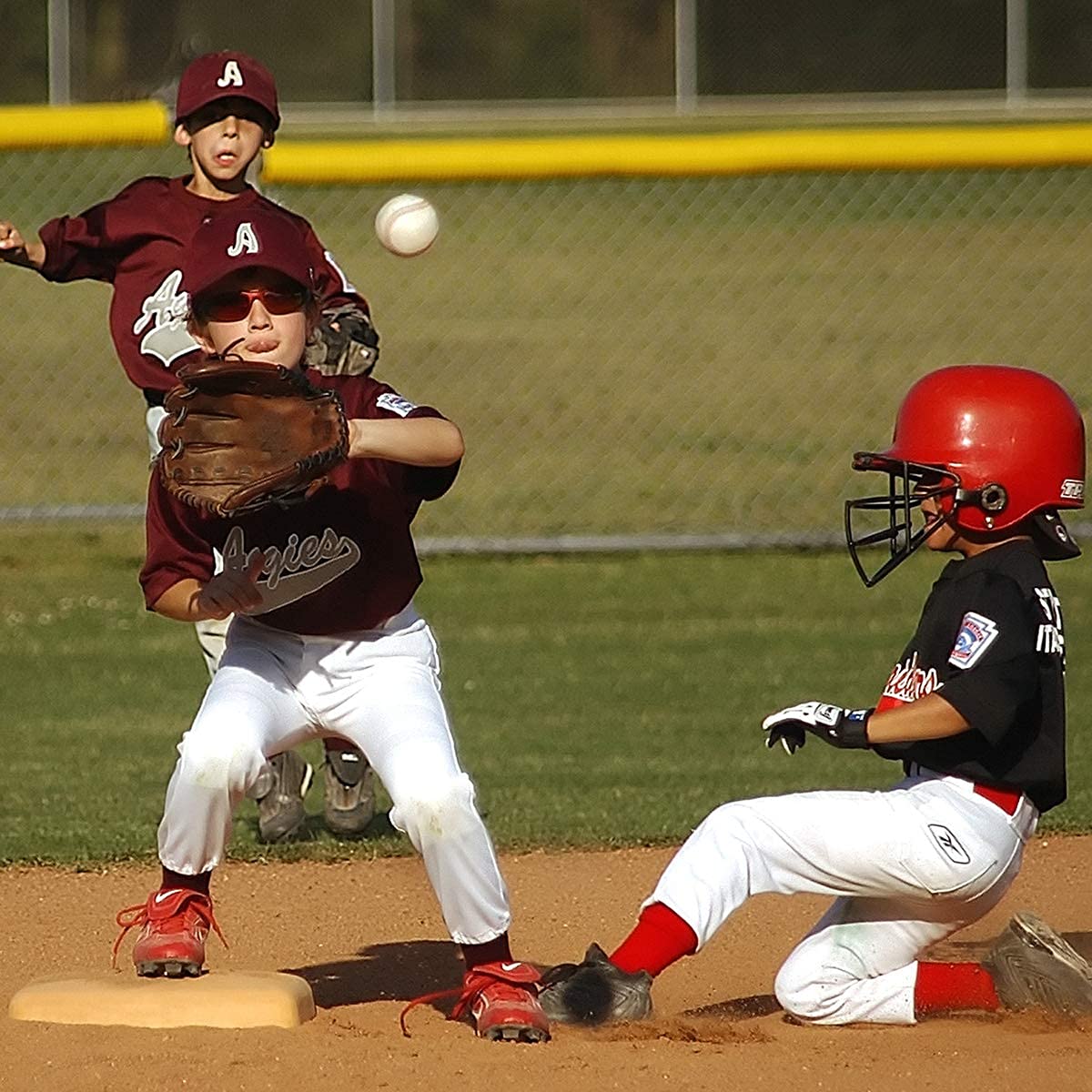 GKK Paquete de 12 pelotas de béisbol de entrenamiento de 9 pulgadas TeeBall de béisbol de seguridad para jóvenes/niños de béisbol suave, bateo, campo, golpear, lanzar, práctica (una docena)