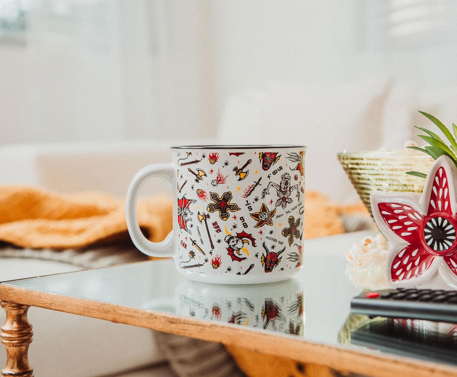 Silver Buffalo Stranger Things Hellfire Club Icons Ceramic Camper Mug | BPA-Free Travel Coffee Cup For Espresso, Cocoa, Tea | Holds 20 Ounces