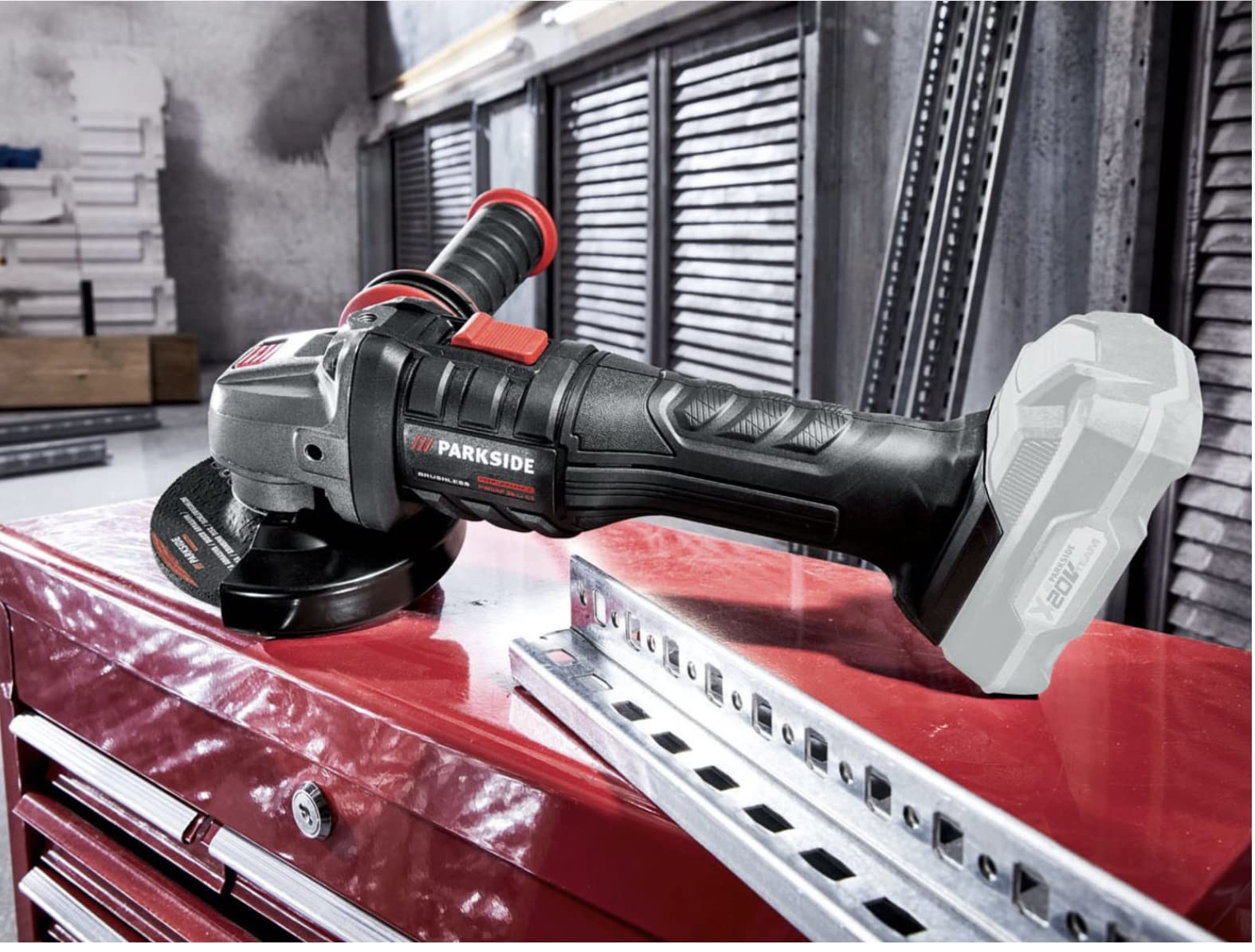 Image secondaire de Meuleuse d'angle sans fil Parkside 20 V - Puissante et durable