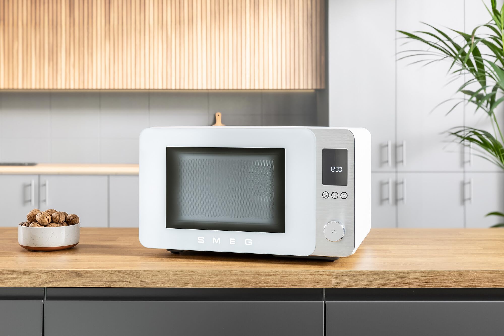 Smeg, Four à Micro-ondes Combiné MOC02SBMEU, 9 Fonctions et 3 Combinées, 25 Programmes Automatiques, Technologie Inverter, Système Soft Close, Accessoire Grille Inclus, 2100 W, Bleu Orage Mat