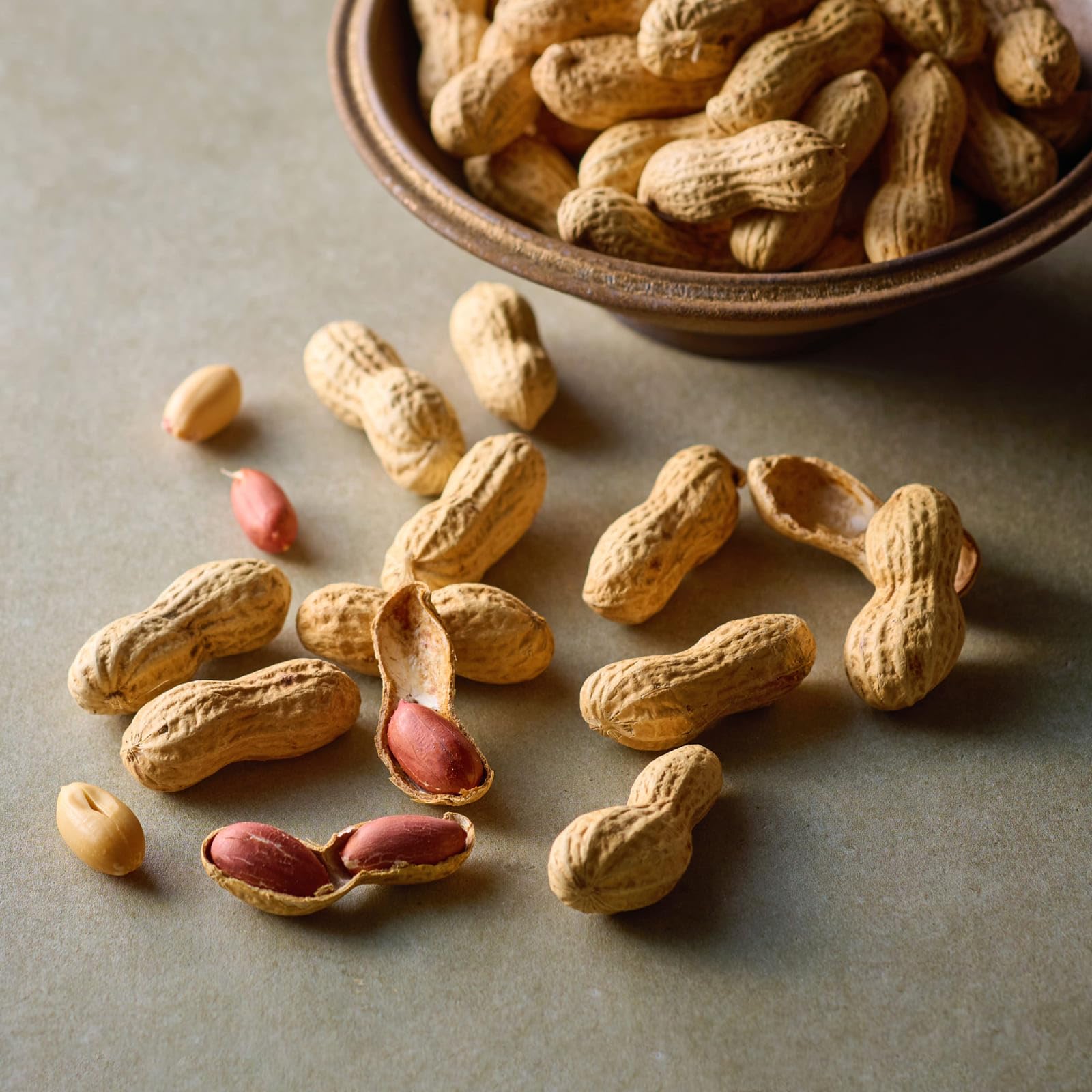 Amazon.co.jp: Roasted Peanuts in Shell, 3.5 oz (100 g), Q-nuts