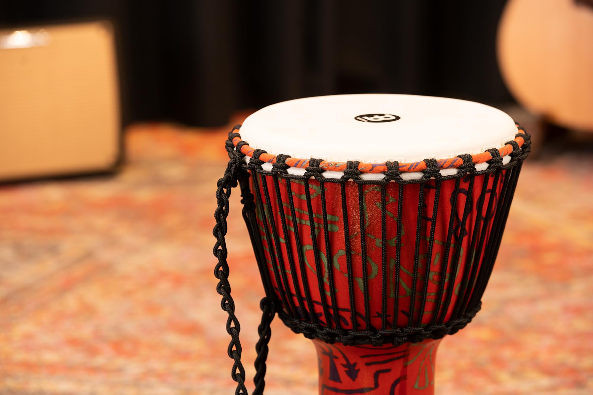 Meinl Percussion - Djembe africano, Serie da viaggio, con decorazioni stile geroglifici, Misura Media, superificie sintetica (PADJ1-M-F)
