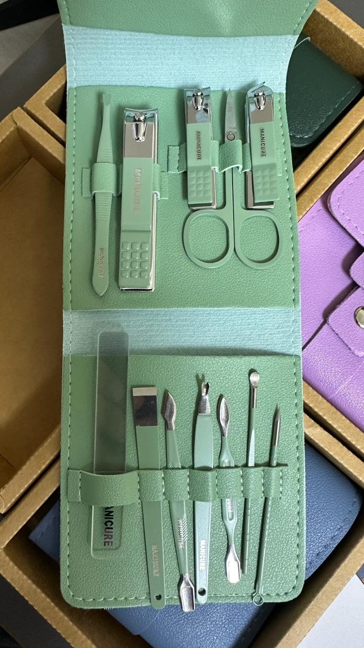 Manicure Set Professional Nail Clippers Pedicure Kit, 16 pcs Stainless Steel Nail Care Tools Grooming Kit with Luxurious Travel Leather Case for Thick Nails Men Women Gift (Pistachio Green)