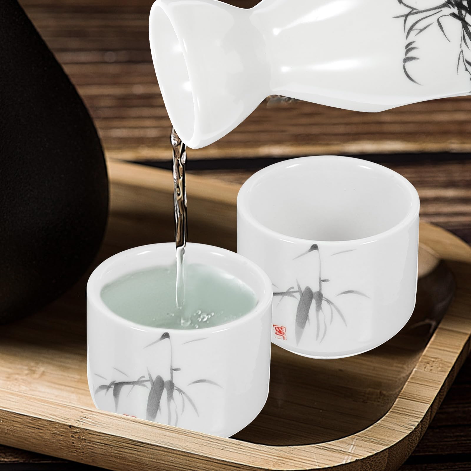 Japanisches Keramik Sake Satz mit 7 Teilen Weihnachten Mottoparty Weiß