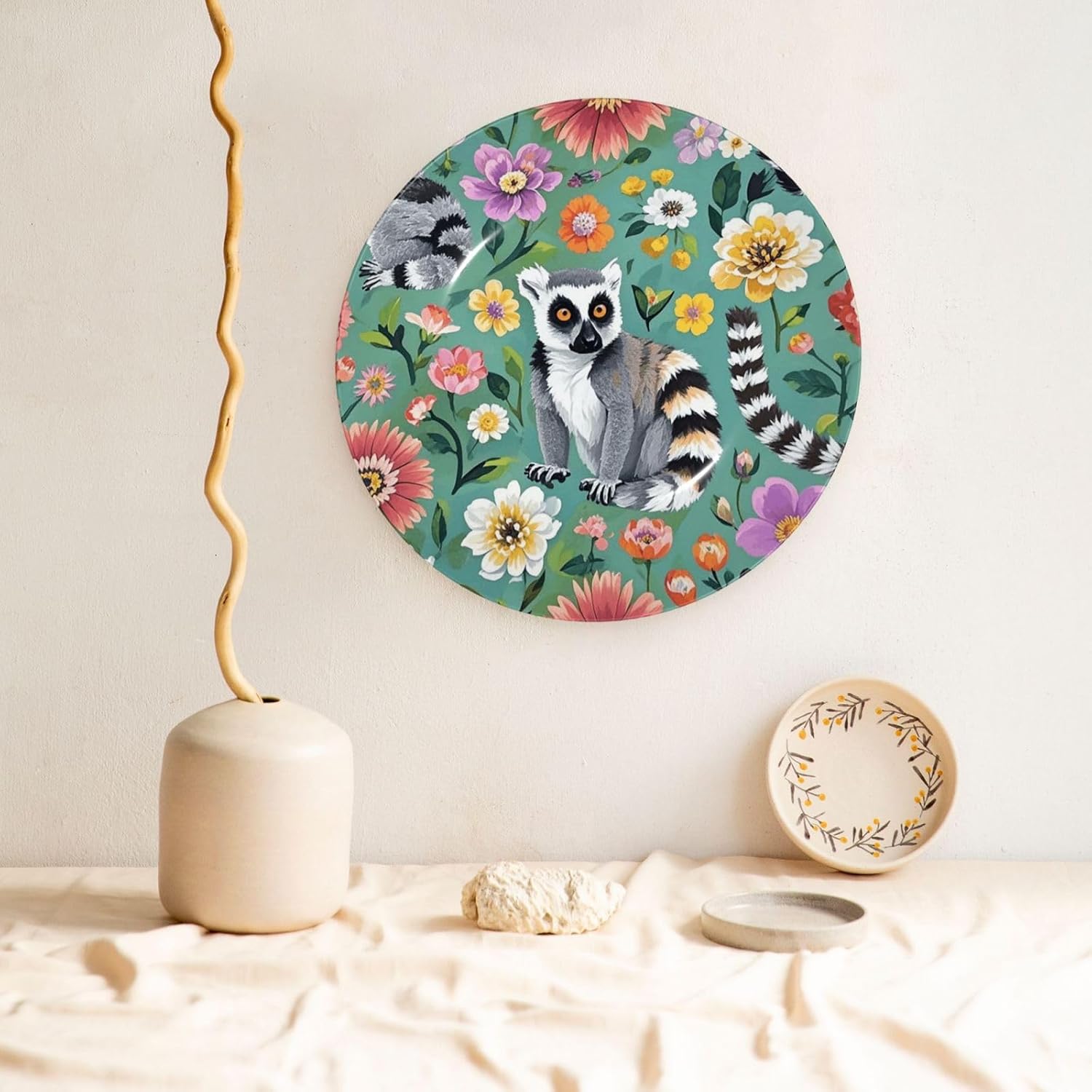 Bone China Decorative Plate with Display Animals Lemur Flowers Pattern Ceramic Plates Crafts Art Decor Dessert Plate Ceramic Ornament Porcelain Plates for Living Room Kitchen Table Home Decor