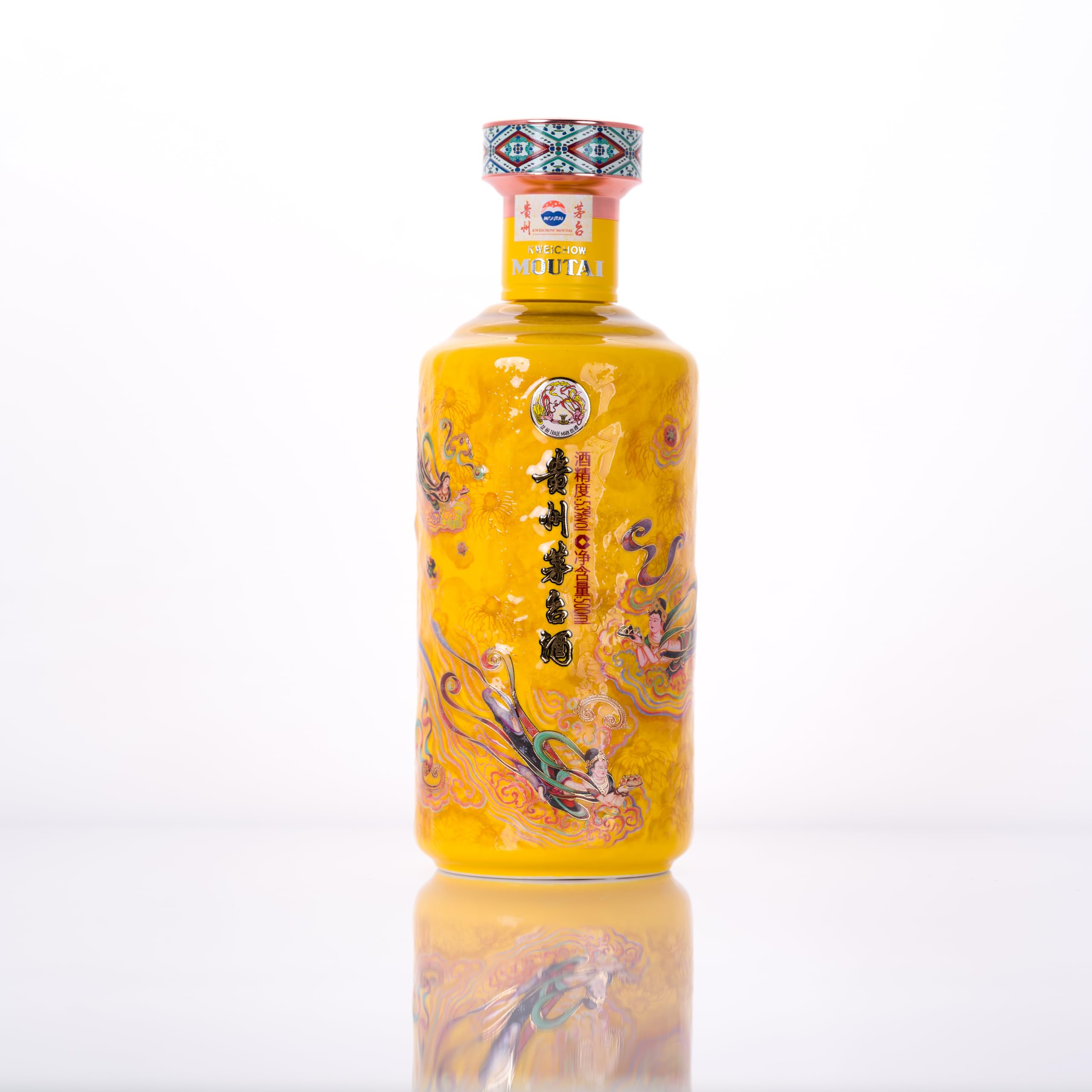 貴州　茅台酒　中国　白酒53度　500ML Amazon.co.jp: 貴州茅台酒 散花飛天 500ml アルコール53度 中国酒 白酒