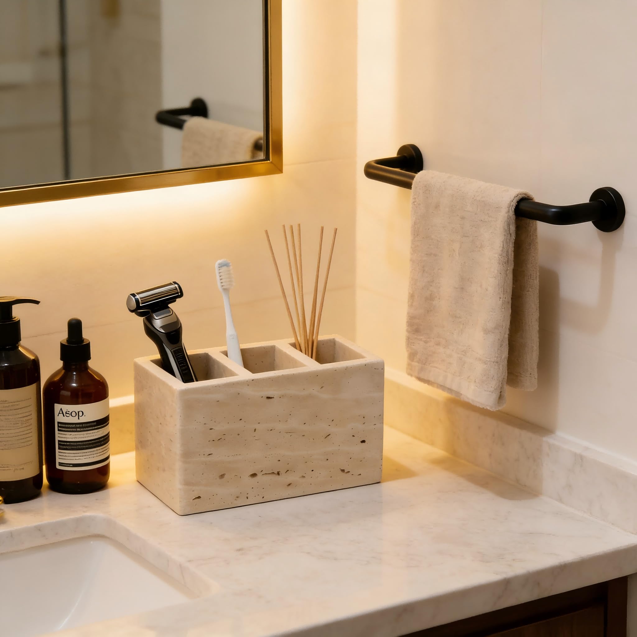 Organizer da scrivania in travertino, 3 scomparti | Per penne, pennelli da trucco, forniture per ufficio e decorazione del bancone del bagno, 15 x 10 x 10 cm