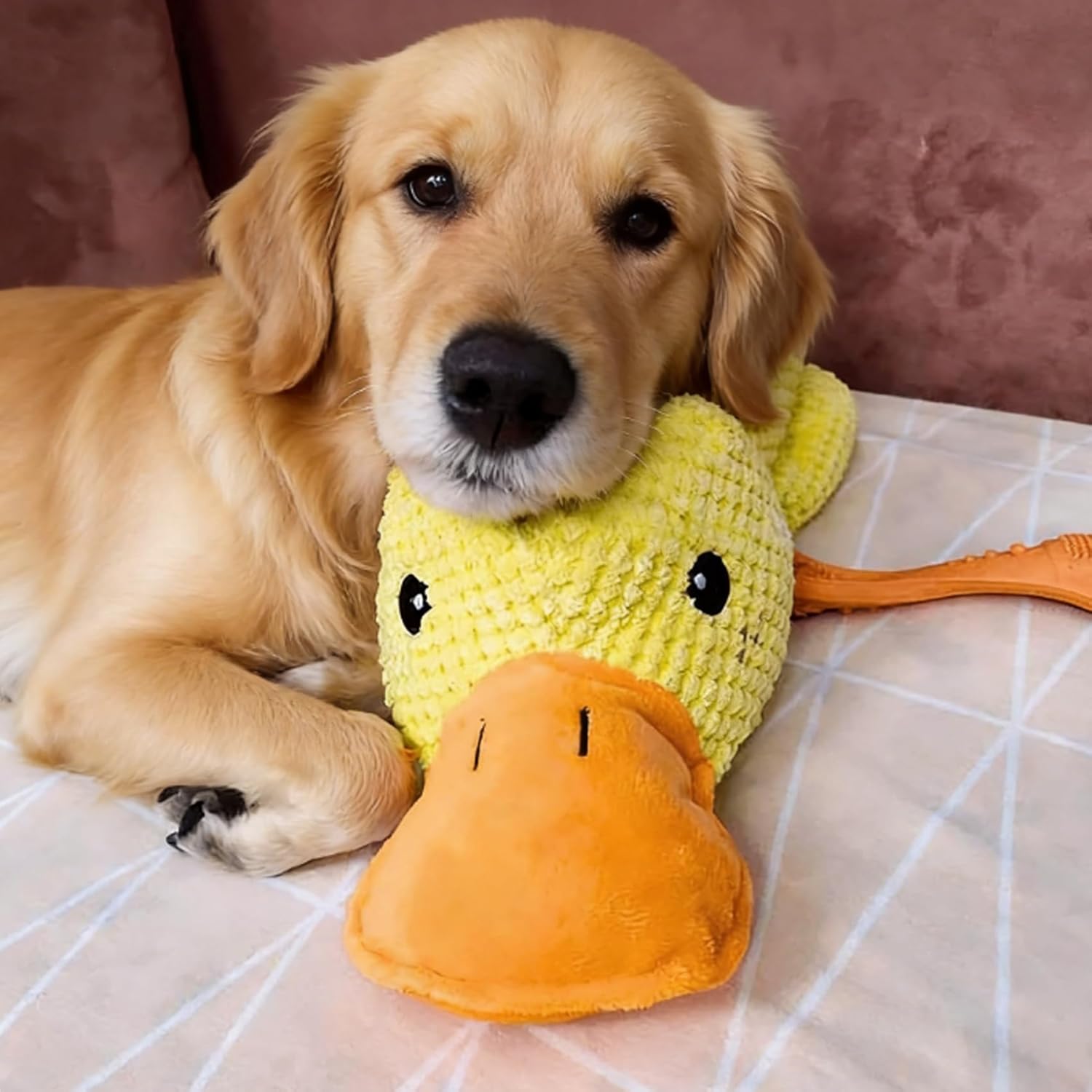 Anti-Destructive Pet Anxiety Relief Duck Toy, Durable Plush Calming Duck for Dogs with Realistic Quack Sound, Soft Interactive Squeaky Toy & Sleeping Pillow for Puppies & Chewers (L*3)