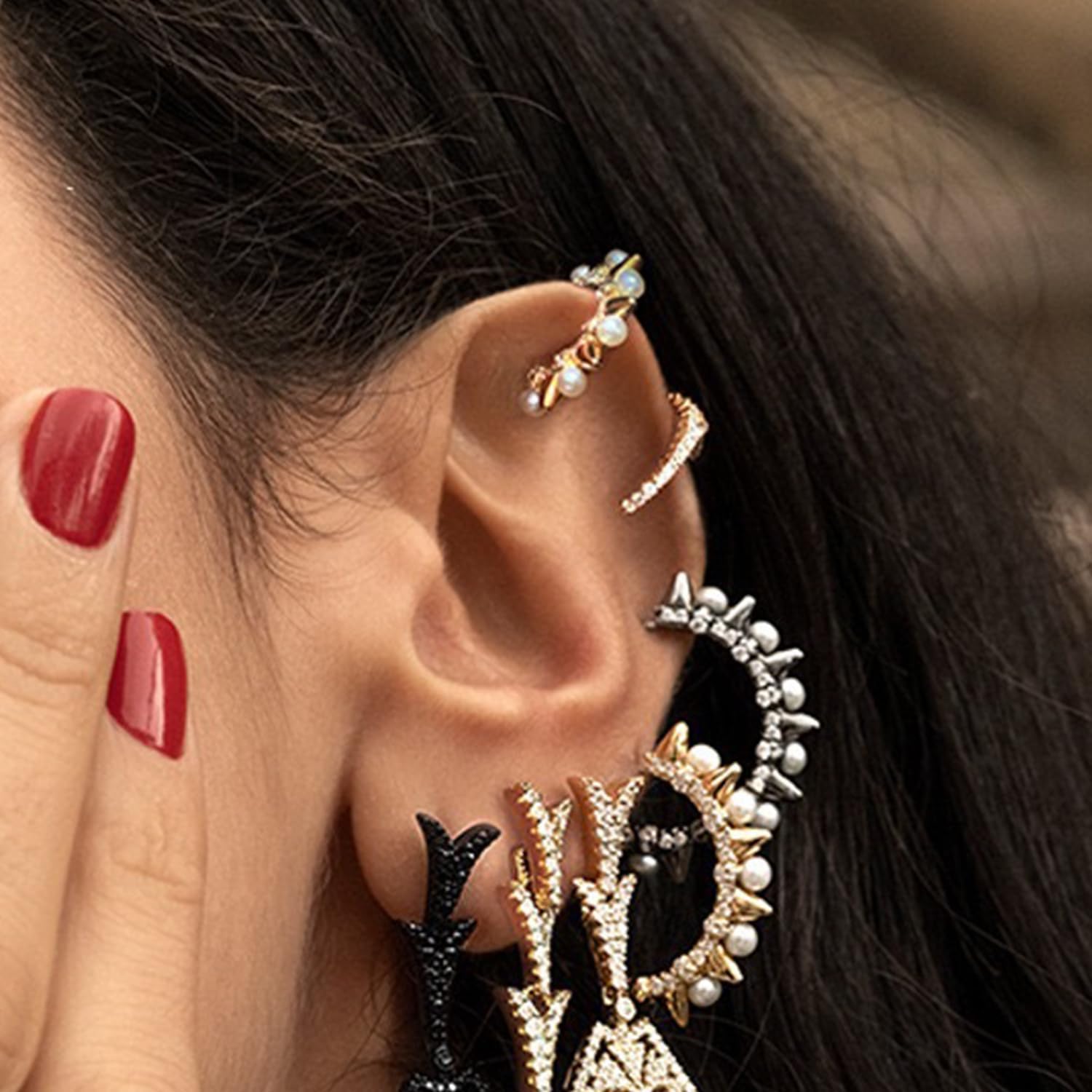 Ear Cuff Earrings for Women Crystal Non Piercing Clip on Earrings Chunky Gold Round Huggie Ear Cuff Earrings for Women - Image 2