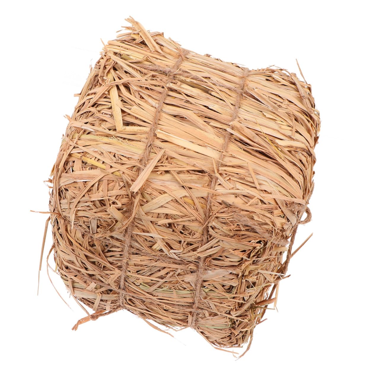 Meule de foin pour embellir un jardin vide lors d'un mariage extérieur