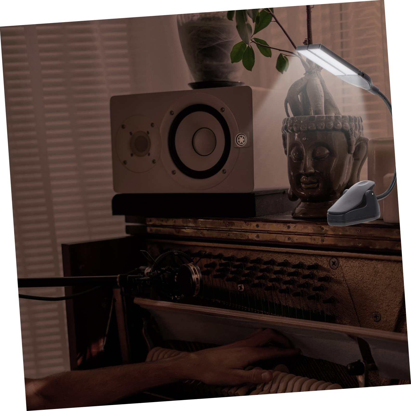 ARTIBETTER Battery-Powered Led Reading Clip Light Music Stand for Guitars and Piano