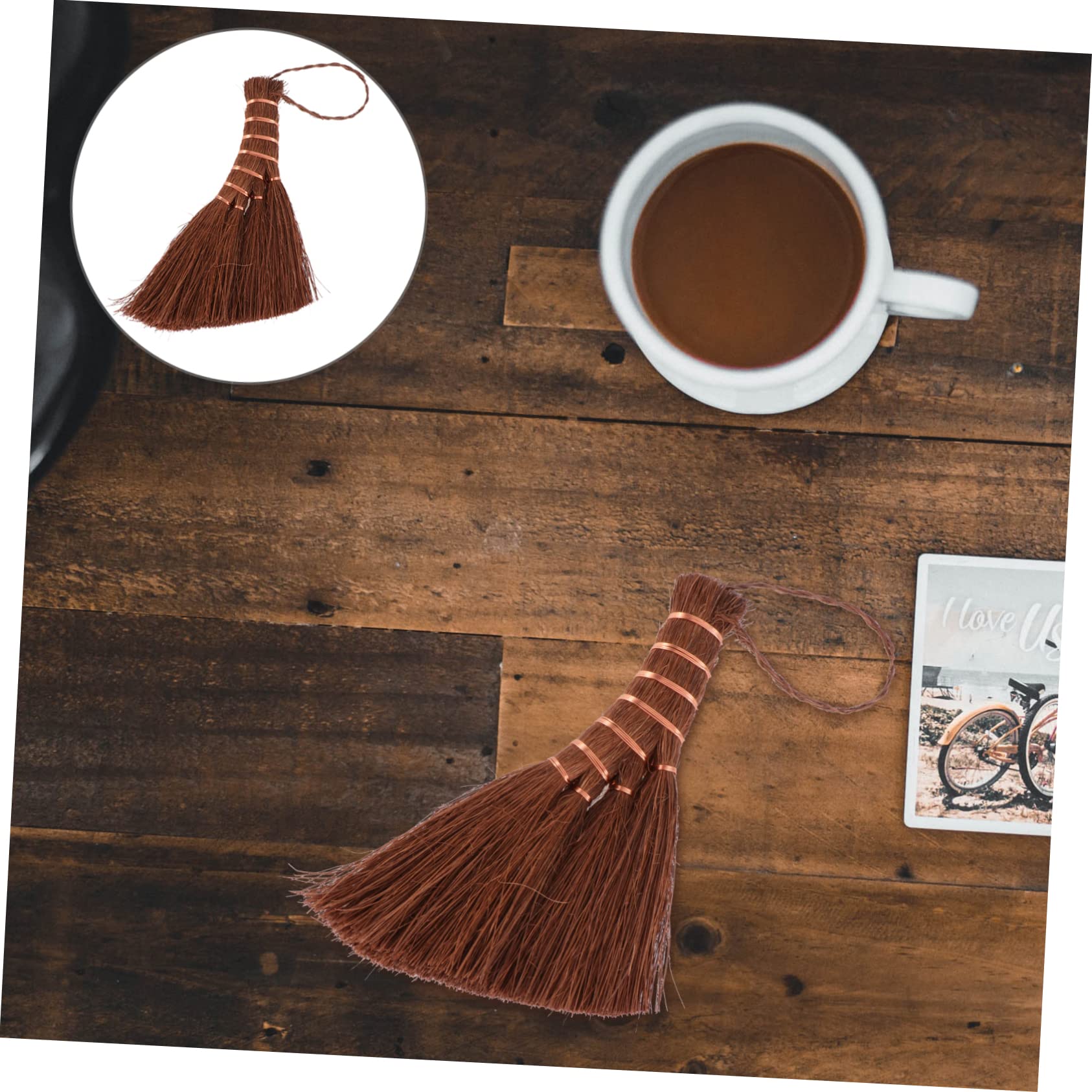 KOMBIUDA 1Pc Household Broom Tool Small Cleaning Broom for Home Use Compact Design for Lightweight and for Small Spaces and Quick Cleanups