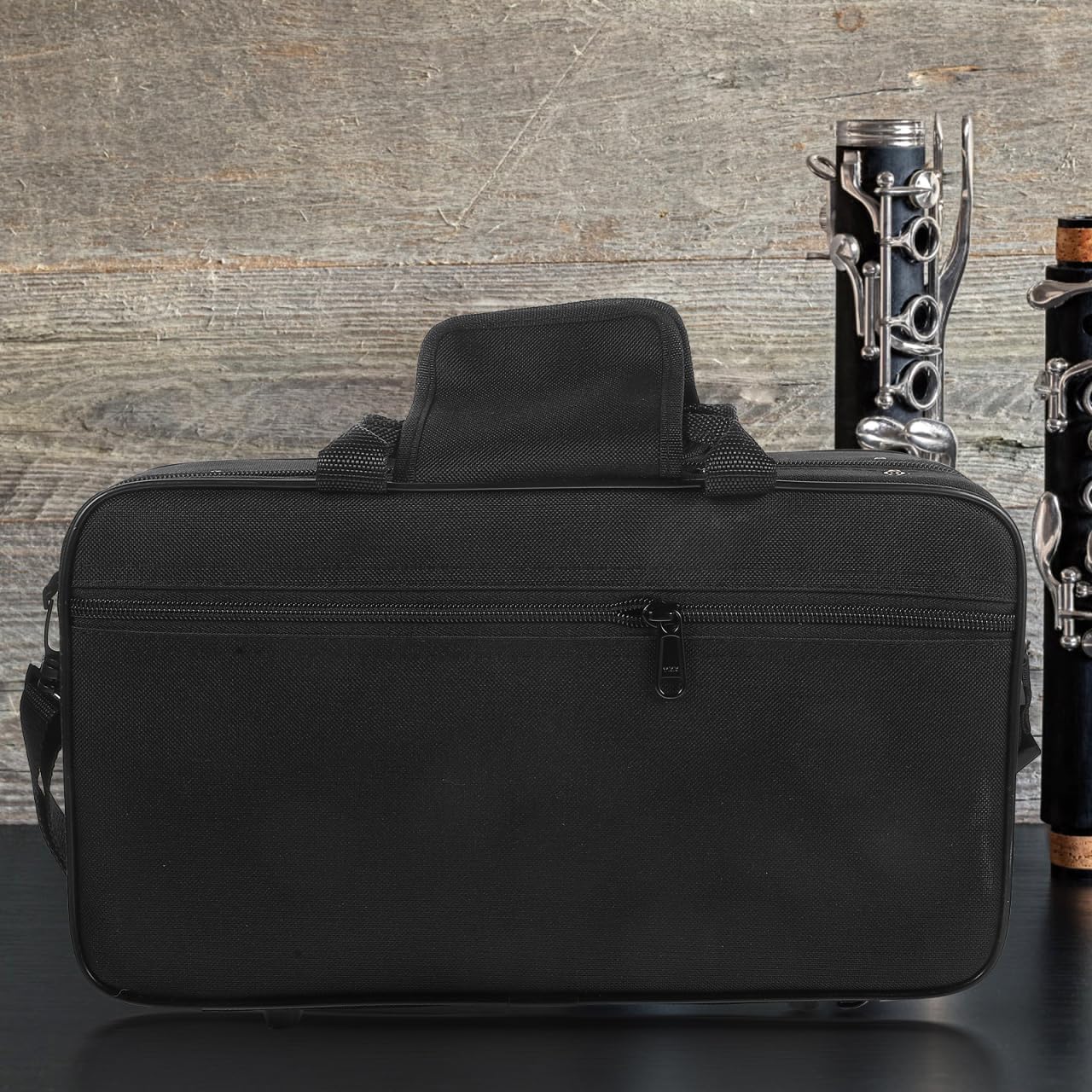 FOMIYES Black Clarinet Case: Shoulder & Handheld Bag for Musicians - Waterproof Oxford Cloth, for Outdoor Performances & School Use, Ideal for Students & Professionals, Random Logo Options Available